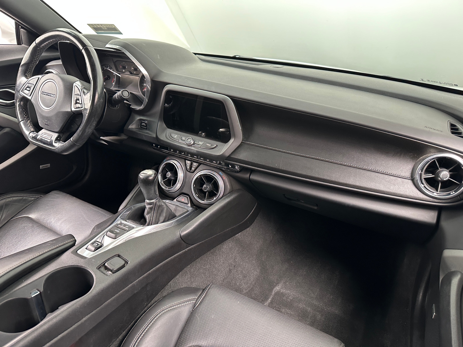 Thumbnail: 2017 Chevrolet Camaro - 2