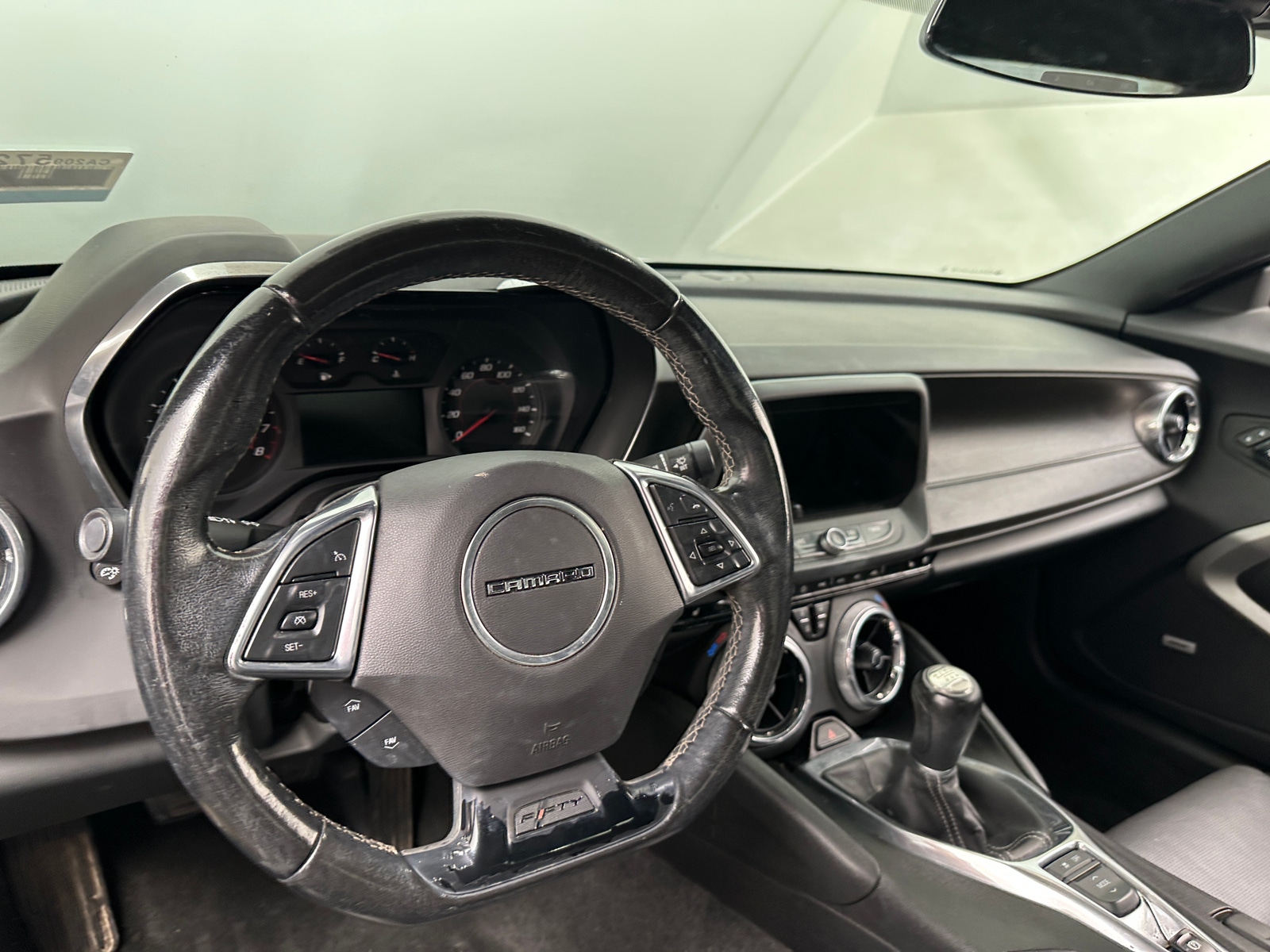 Thumbnail: 2017 Chevrolet Camaro - 4