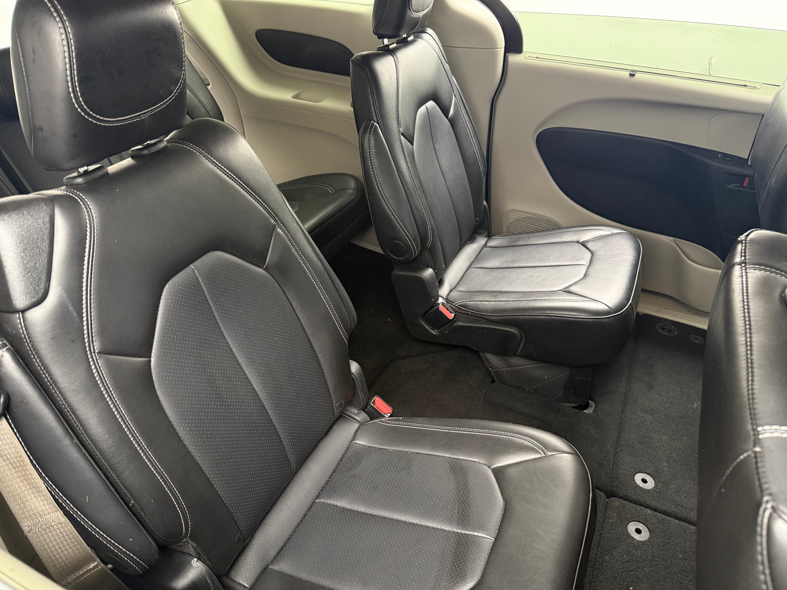 Thumbnail: 2024 Chrysler Pacifica - 5