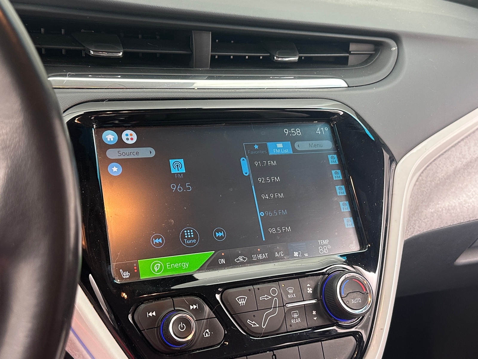 Thumbnail: 2019 Chevrolet Bolt EV - 4