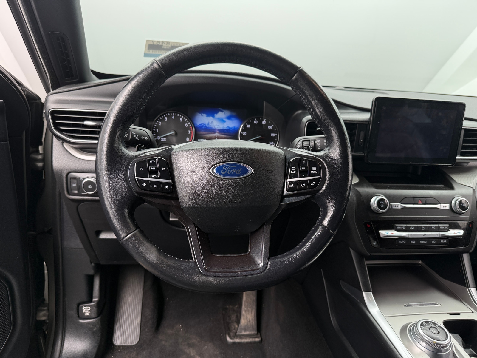 Thumbnail: 2020 Ford Explorer - 5