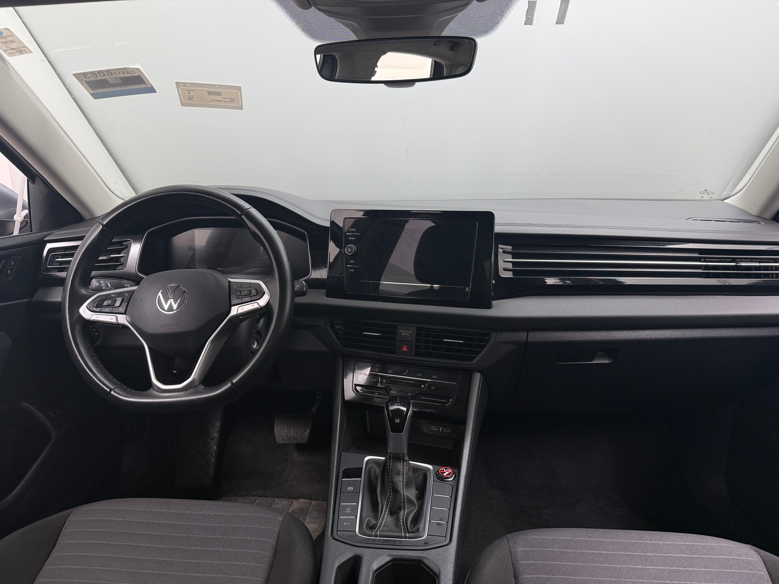 Thumbnail: 2025 Volkswagen Jetta - 3