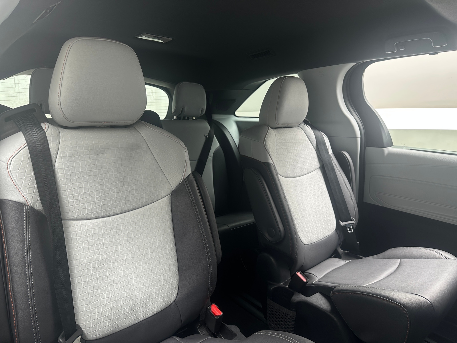 Thumbnail: 2023 Toyota Sienna - 5