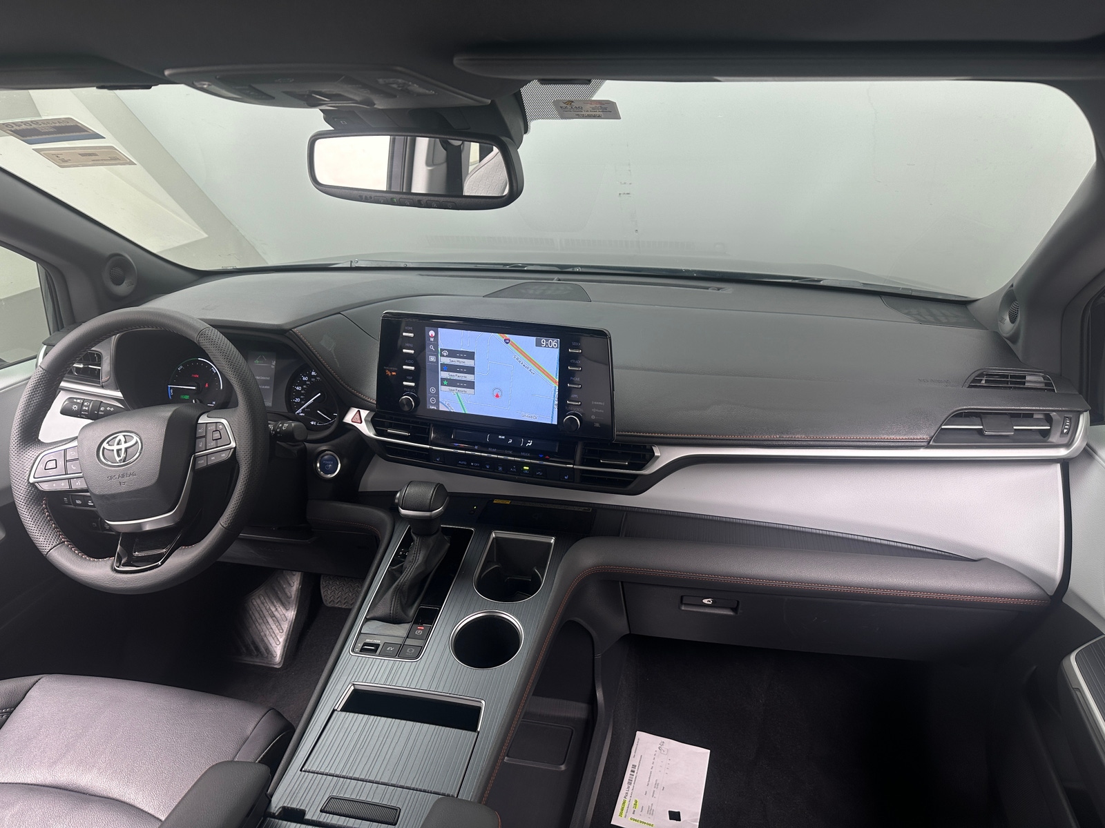 Thumbnail: 2023 Toyota Sienna - 2