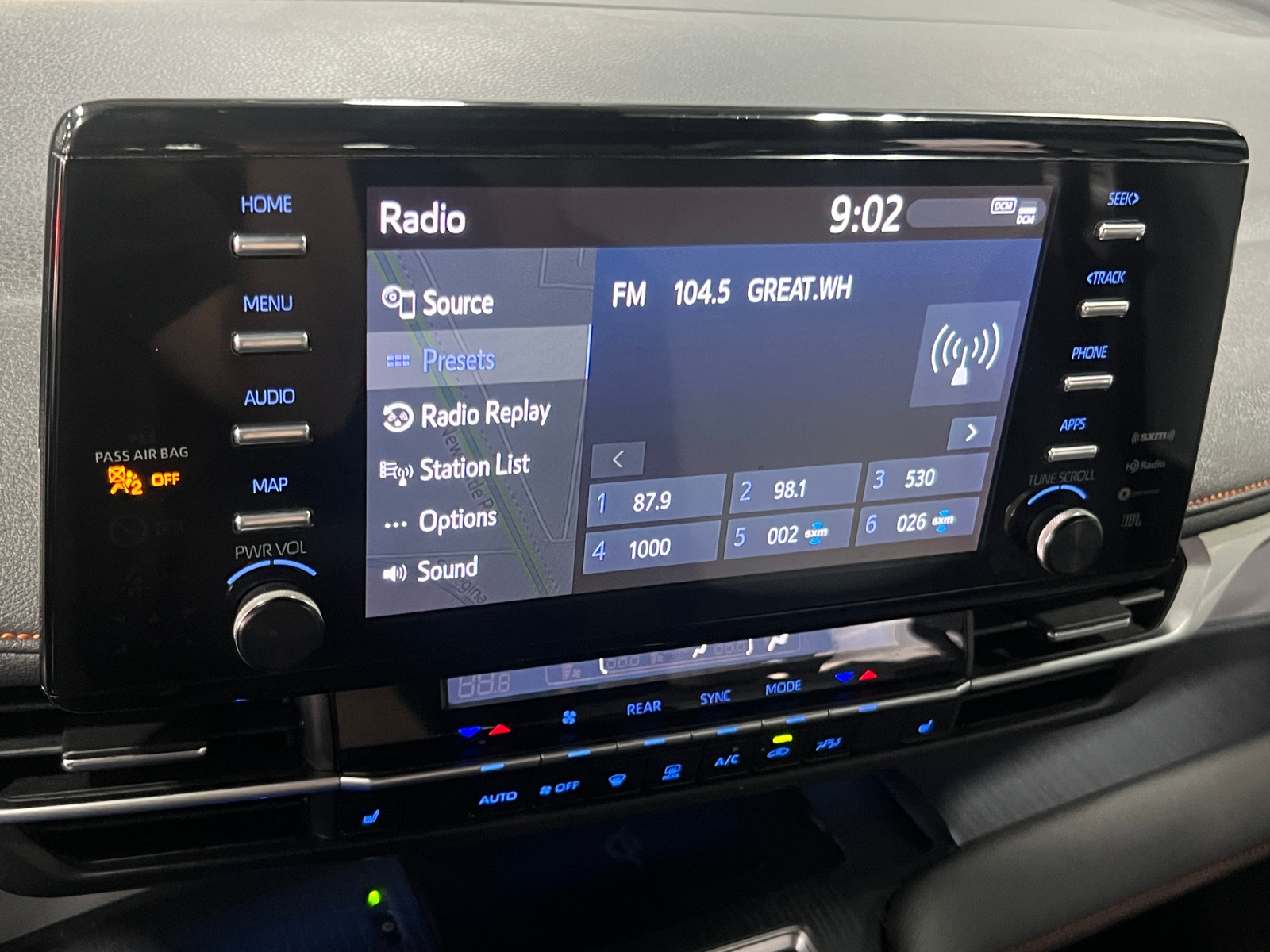 Thumbnail: 2023 Toyota Sienna - 3