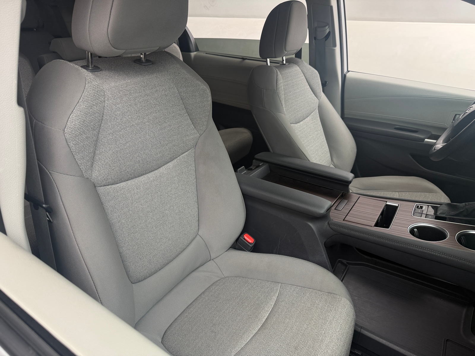 Thumbnail: 2024 Toyota Sienna - 2