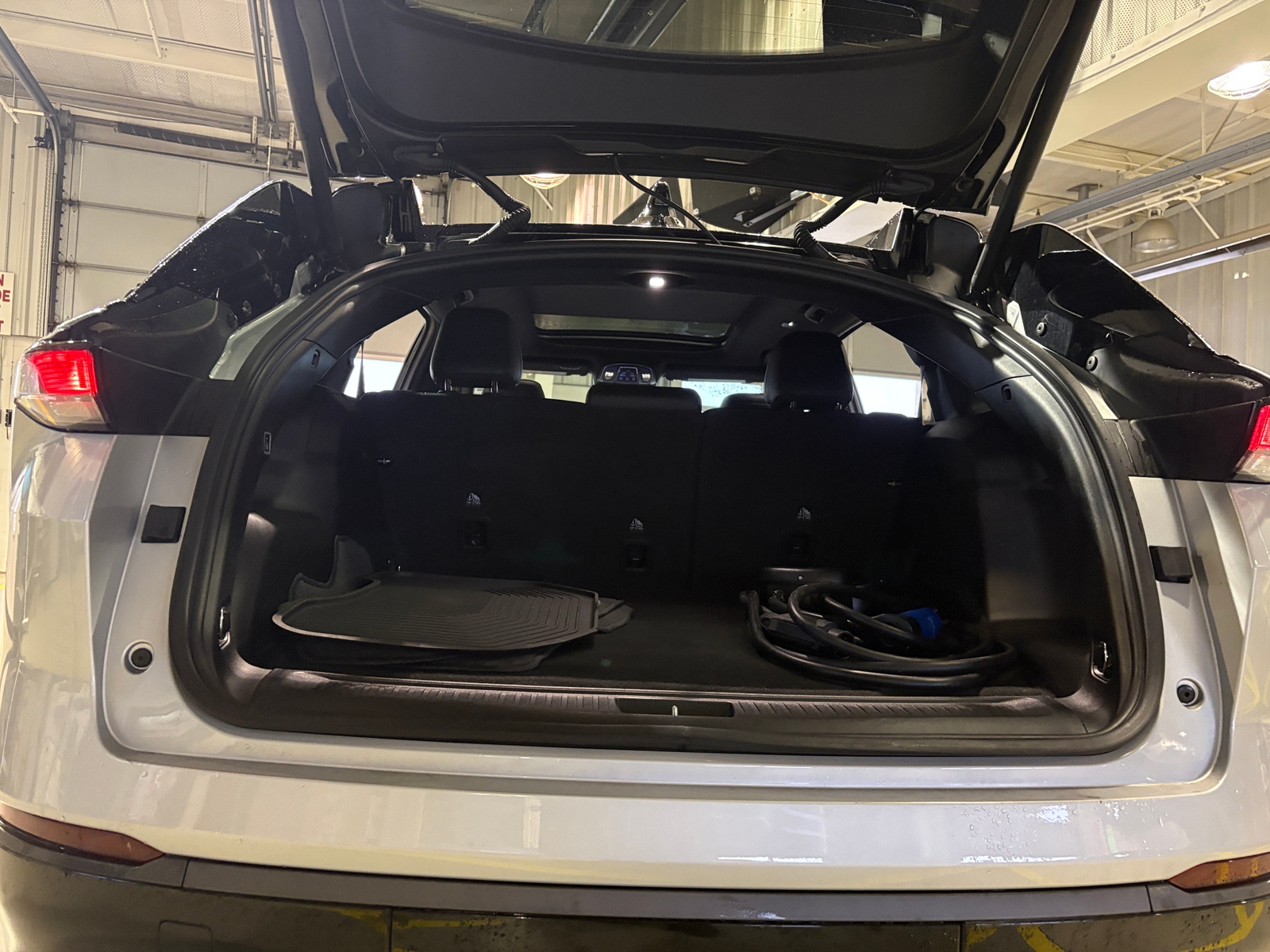 Thumbnail: 2025 Jeep Wagoneer S - 6