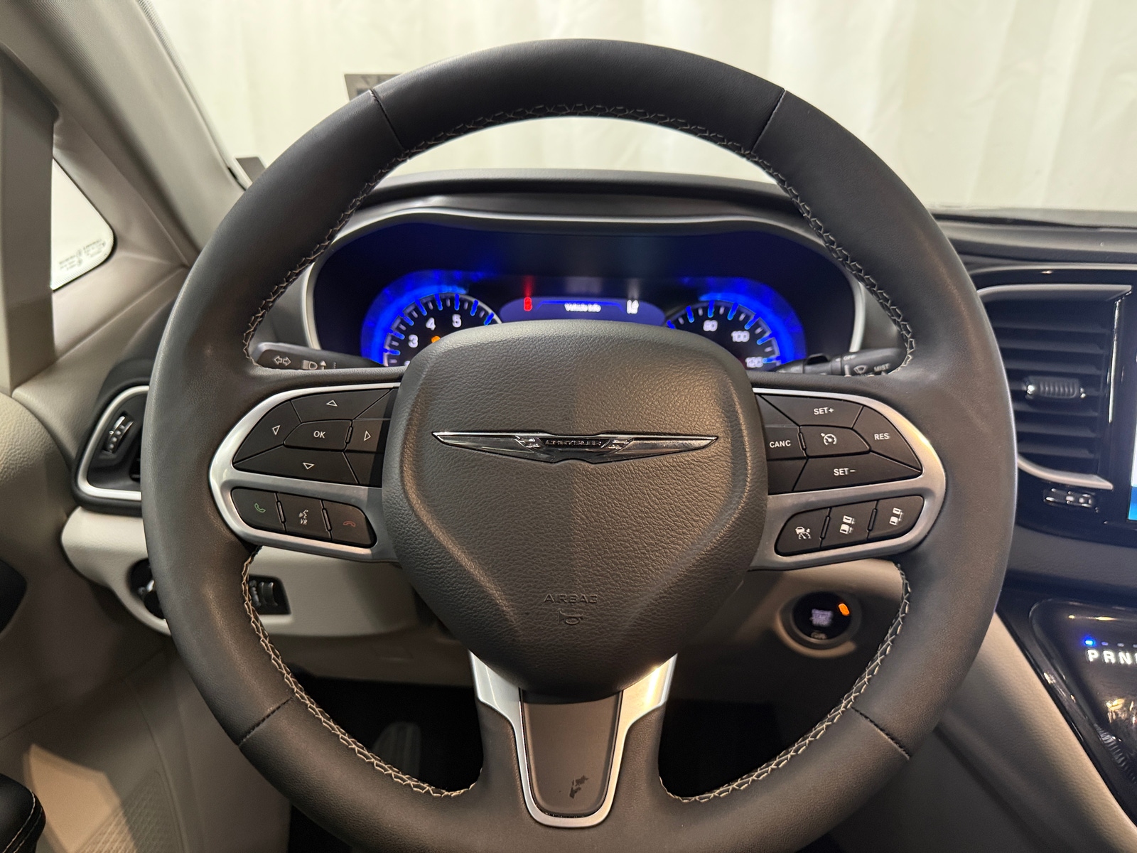 Thumbnail: 2024 Chrysler Pacifica - 4