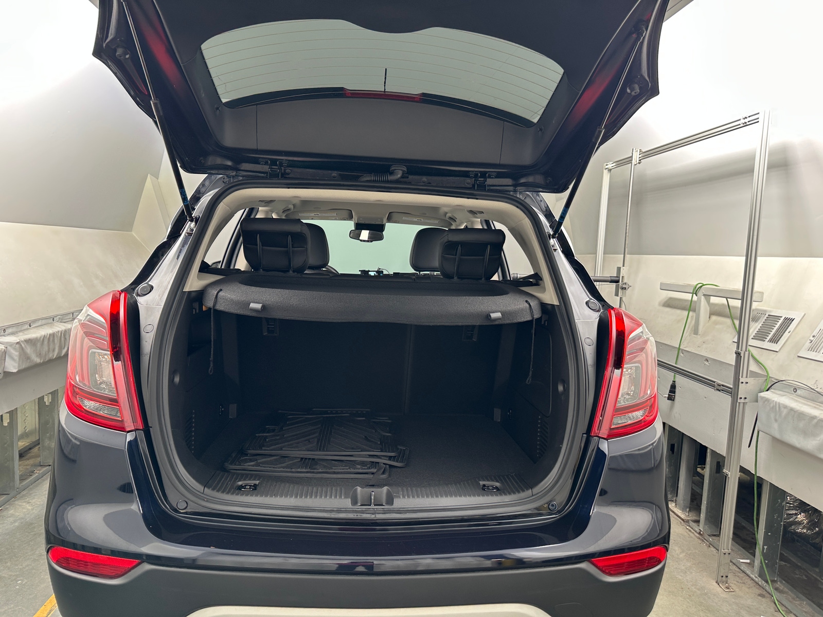 Thumbnail: 2022 Buick Encore - 7