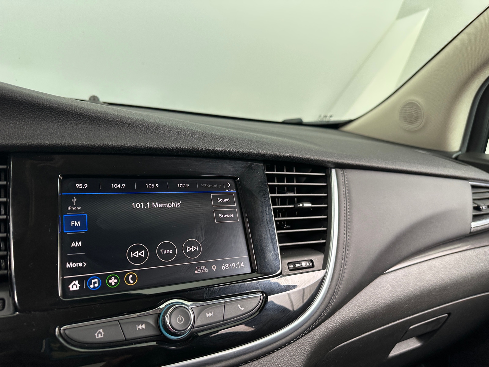 Thumbnail: 2022 Buick Encore - 4