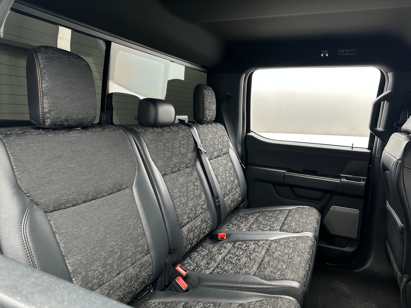 Thumbnail: 2025 Ford Econoline - 6