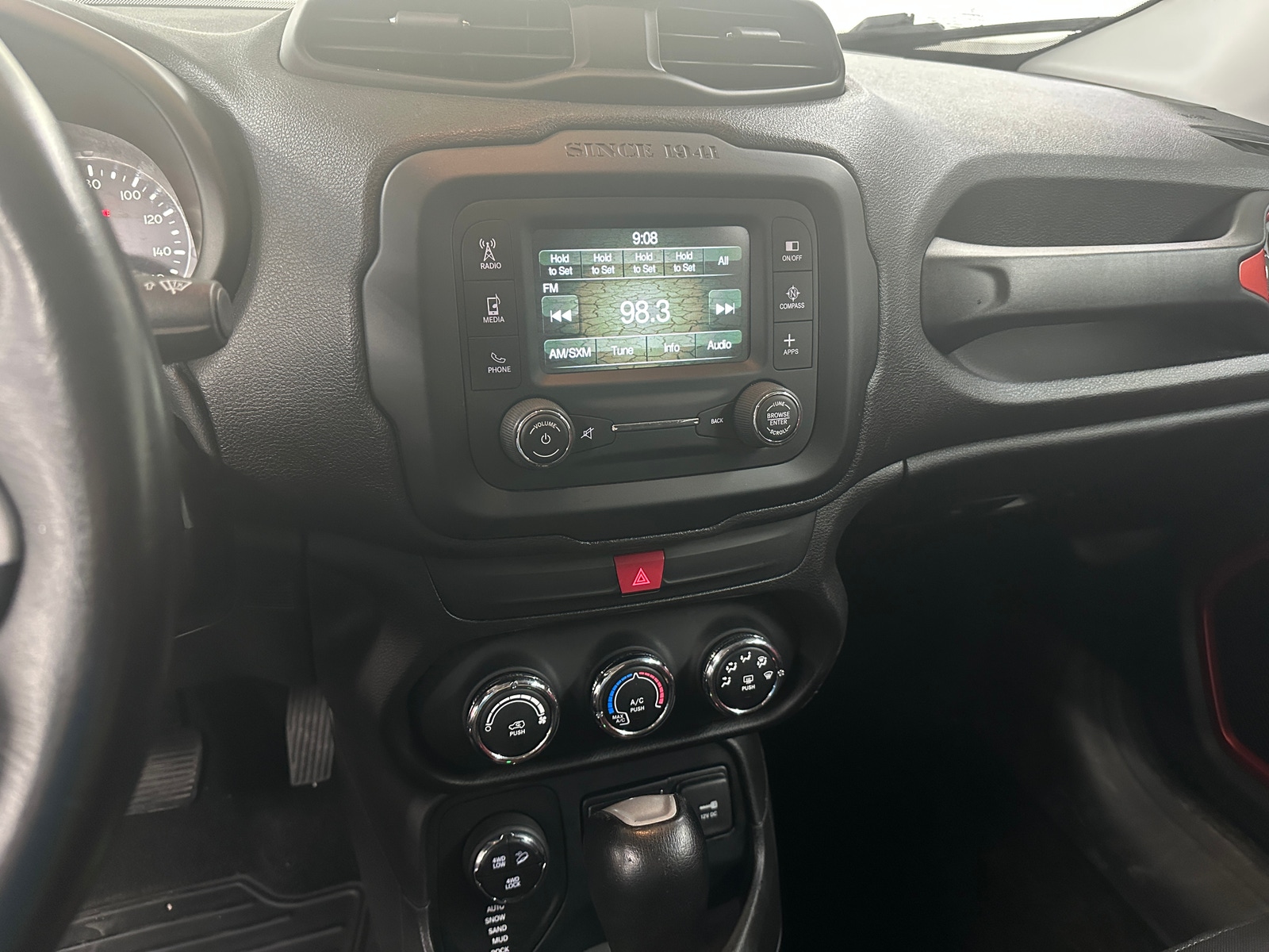 Thumbnail: 2017 Jeep Renegade - 4