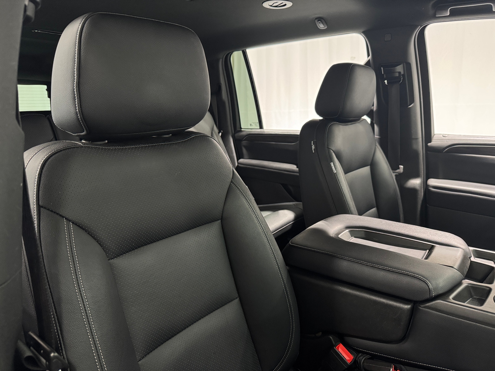 Thumbnail: 2022 Chevrolet Suburban - 2