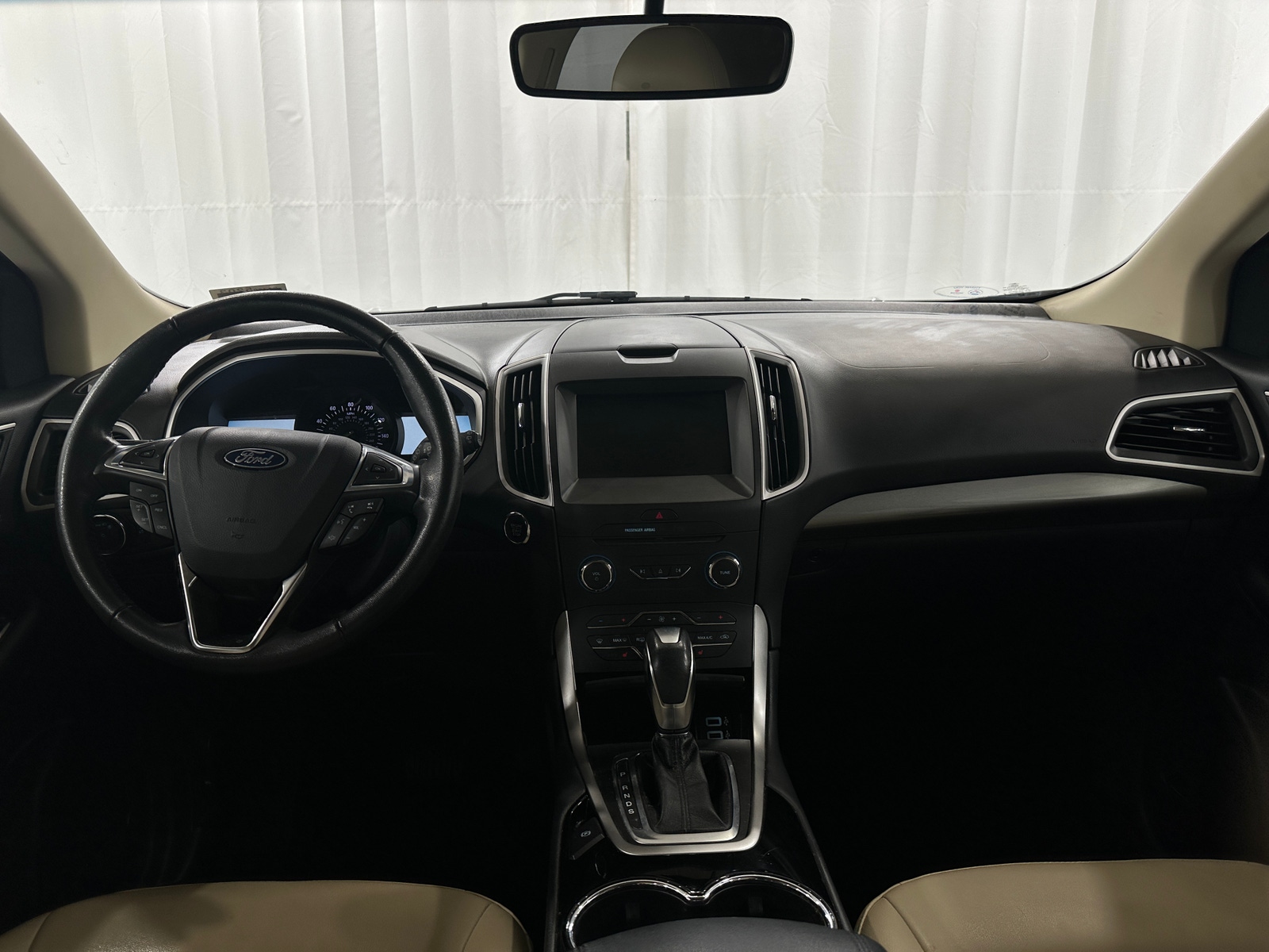 Thumbnail: 2018 Ford Edge - 3