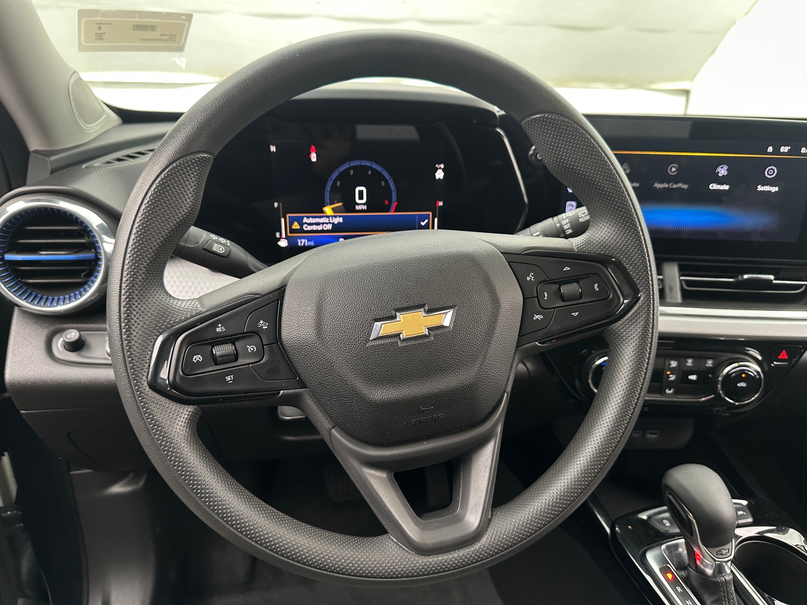 Thumbnail: 2025 Chevrolet Trax - 5