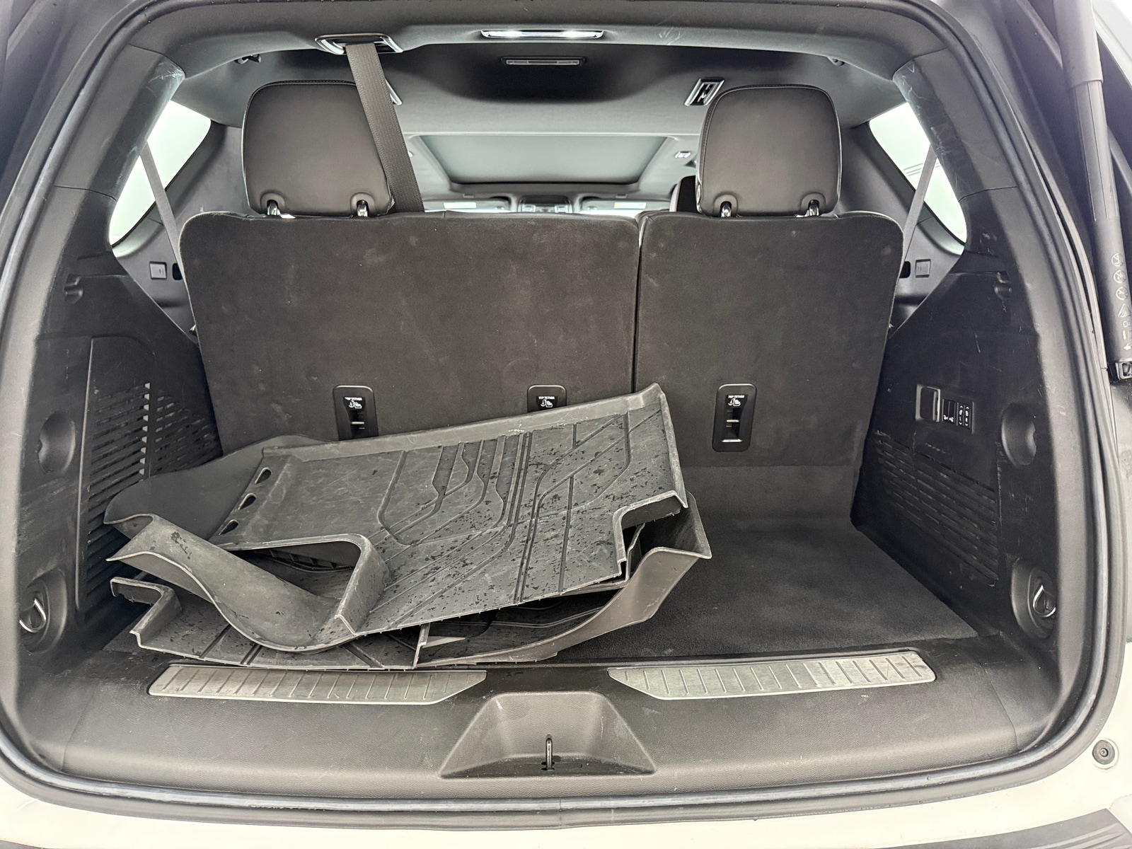 Thumbnail: 2024 Chevrolet Tahoe - 6