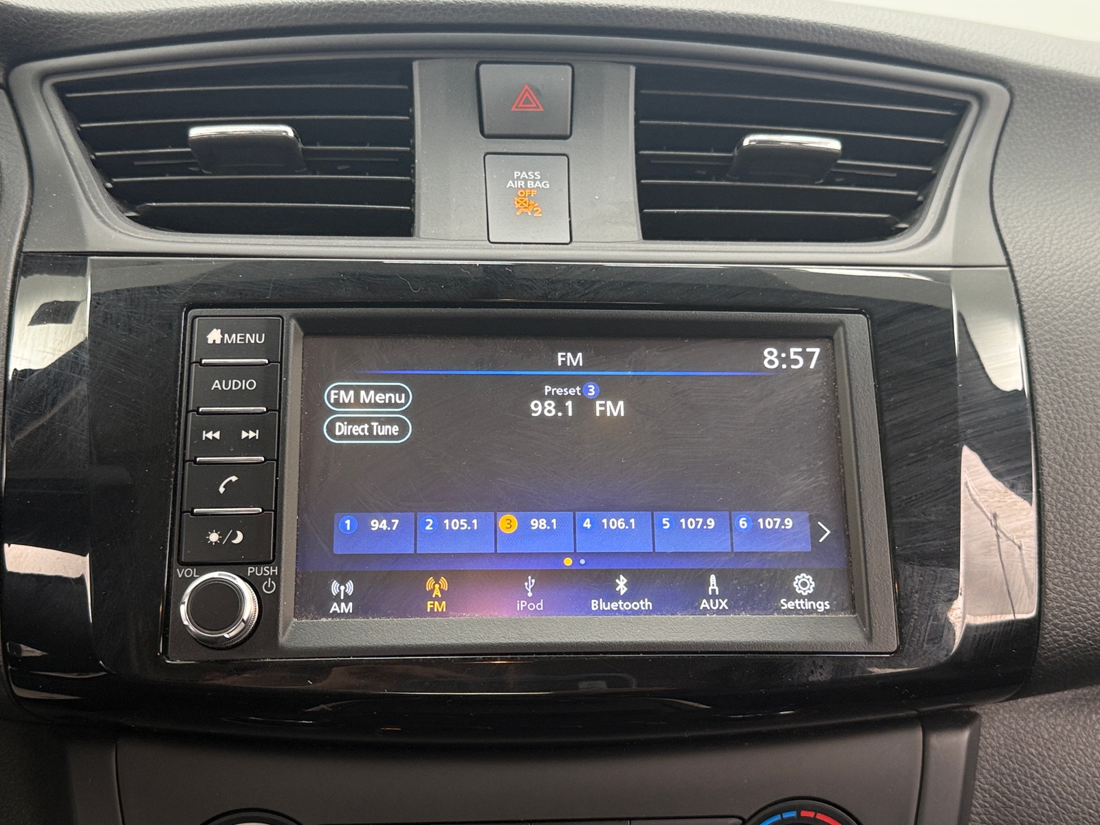 Thumbnail: 2019 Nissan Sentra - 4