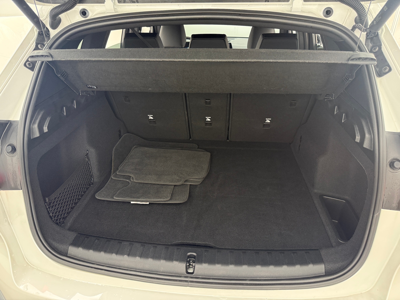 Thumbnail: 2026 BMW X1 - 6