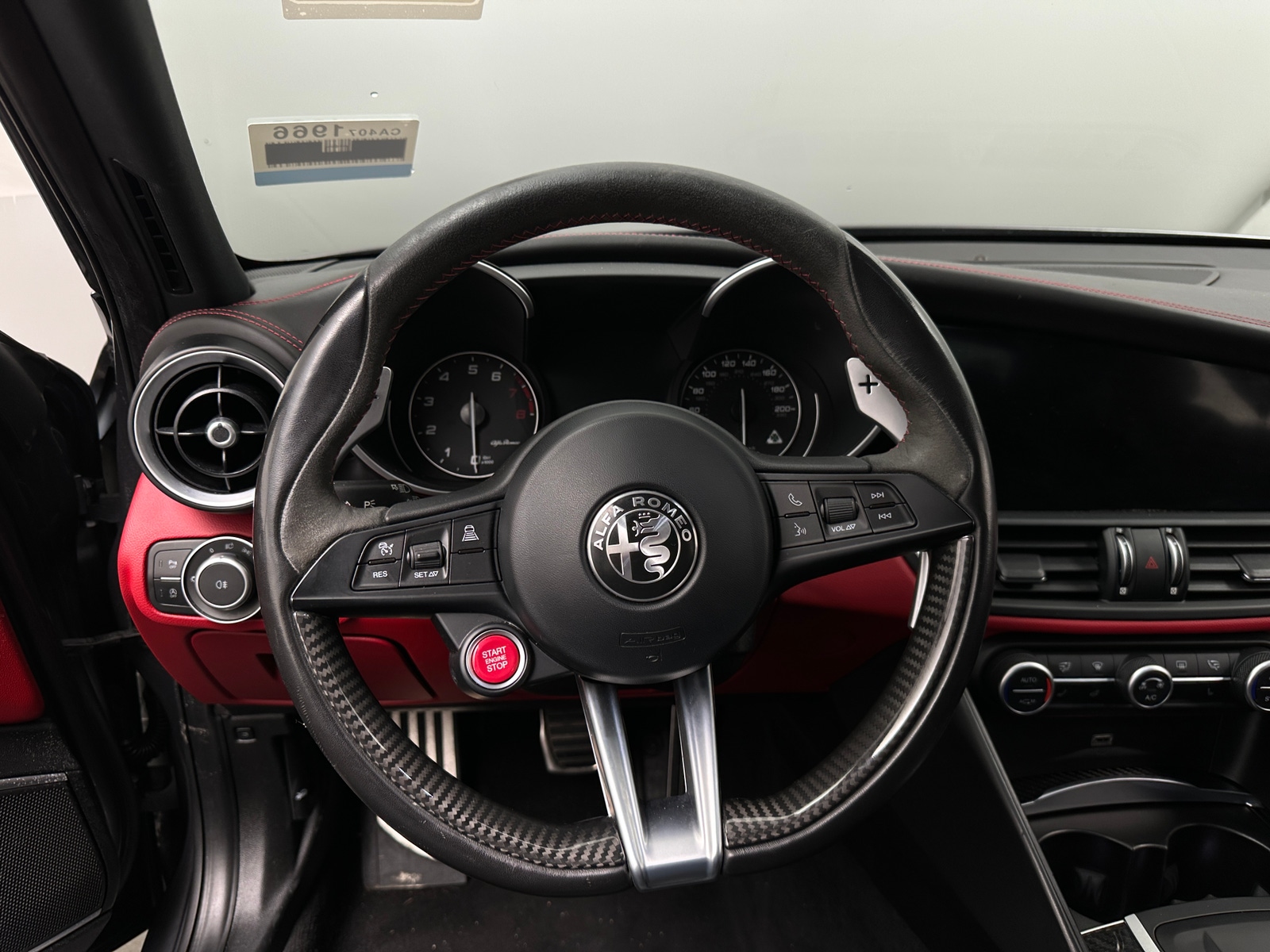 Thumbnail: 2018 Alfa Romeo Giulia - 4