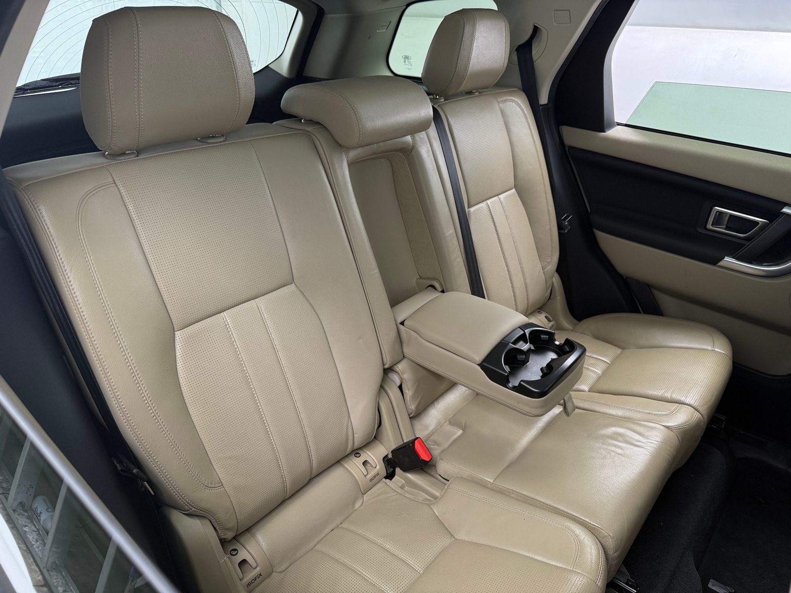 Thumbnail: 2017 Land Rover Discovery Sport - 5