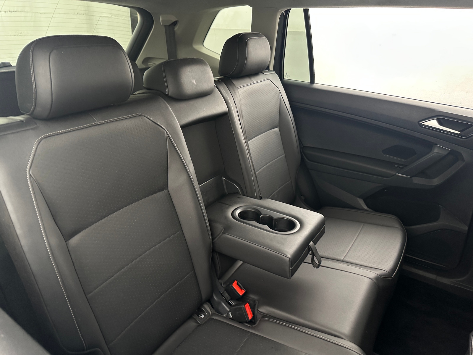 Thumbnail: 2018 Volkswagen Tiguan - 5