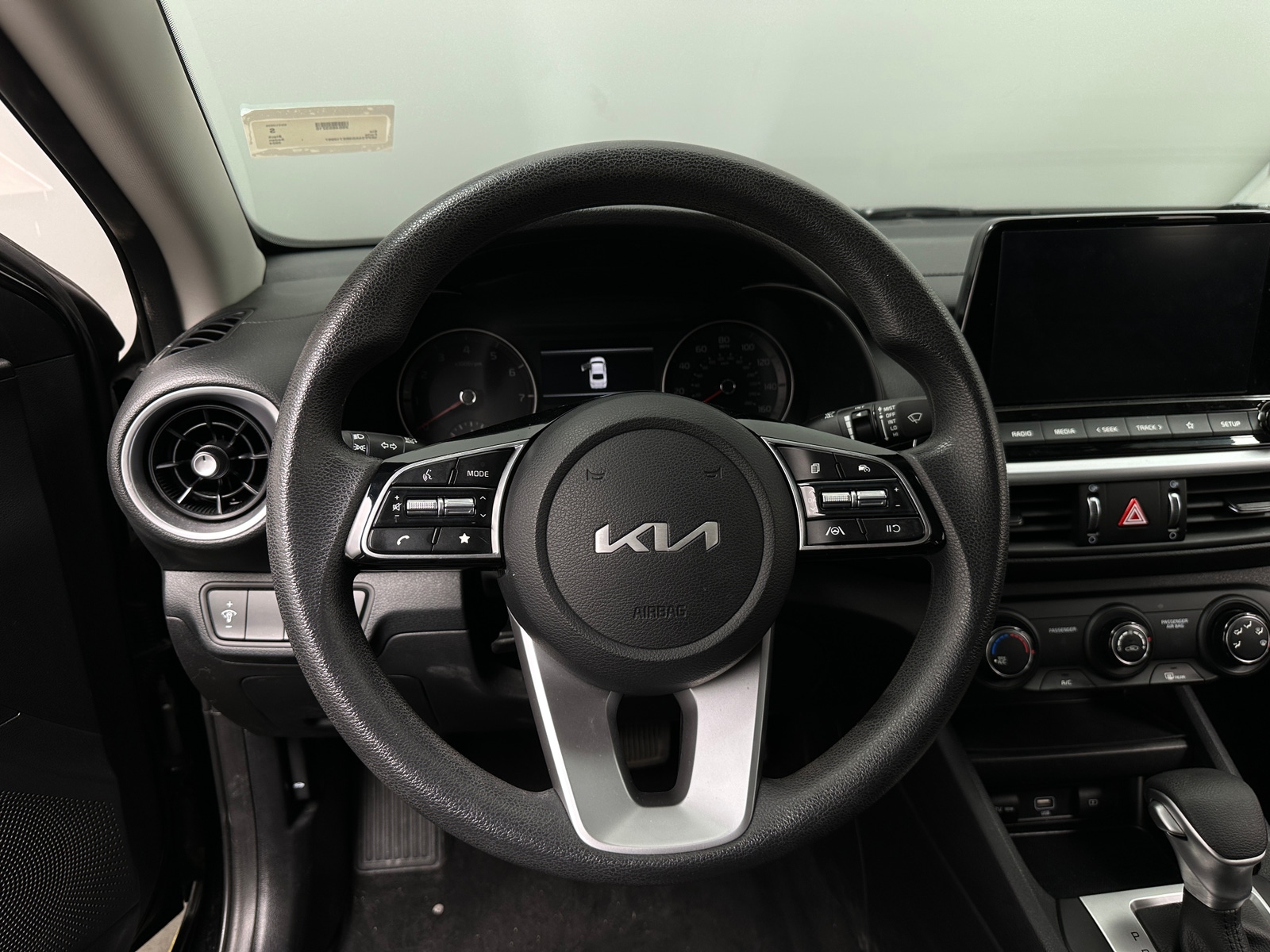 Thumbnail: 2024 Kia Forte - 5