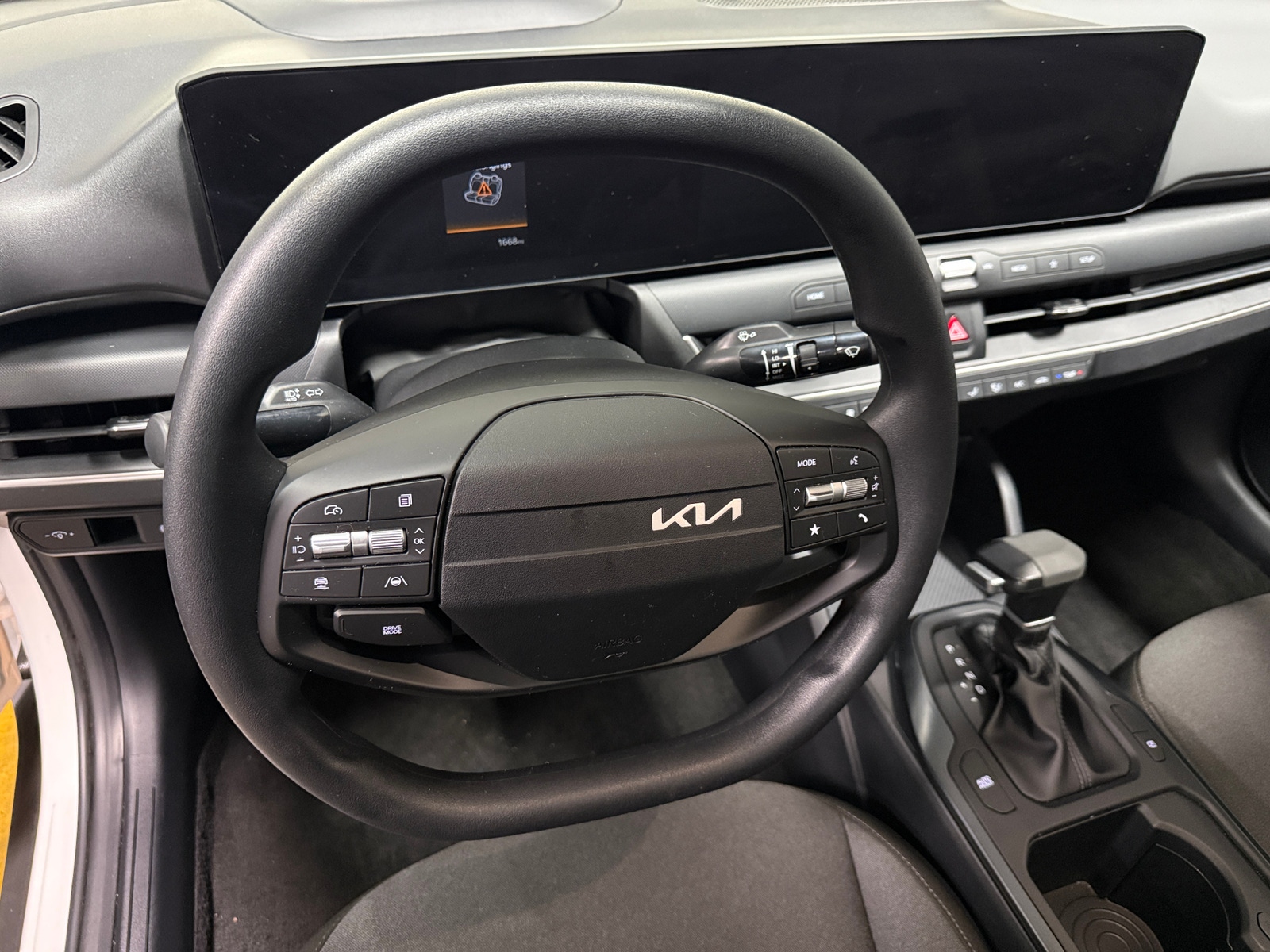 Thumbnail: 2025 Kia K4 - 5