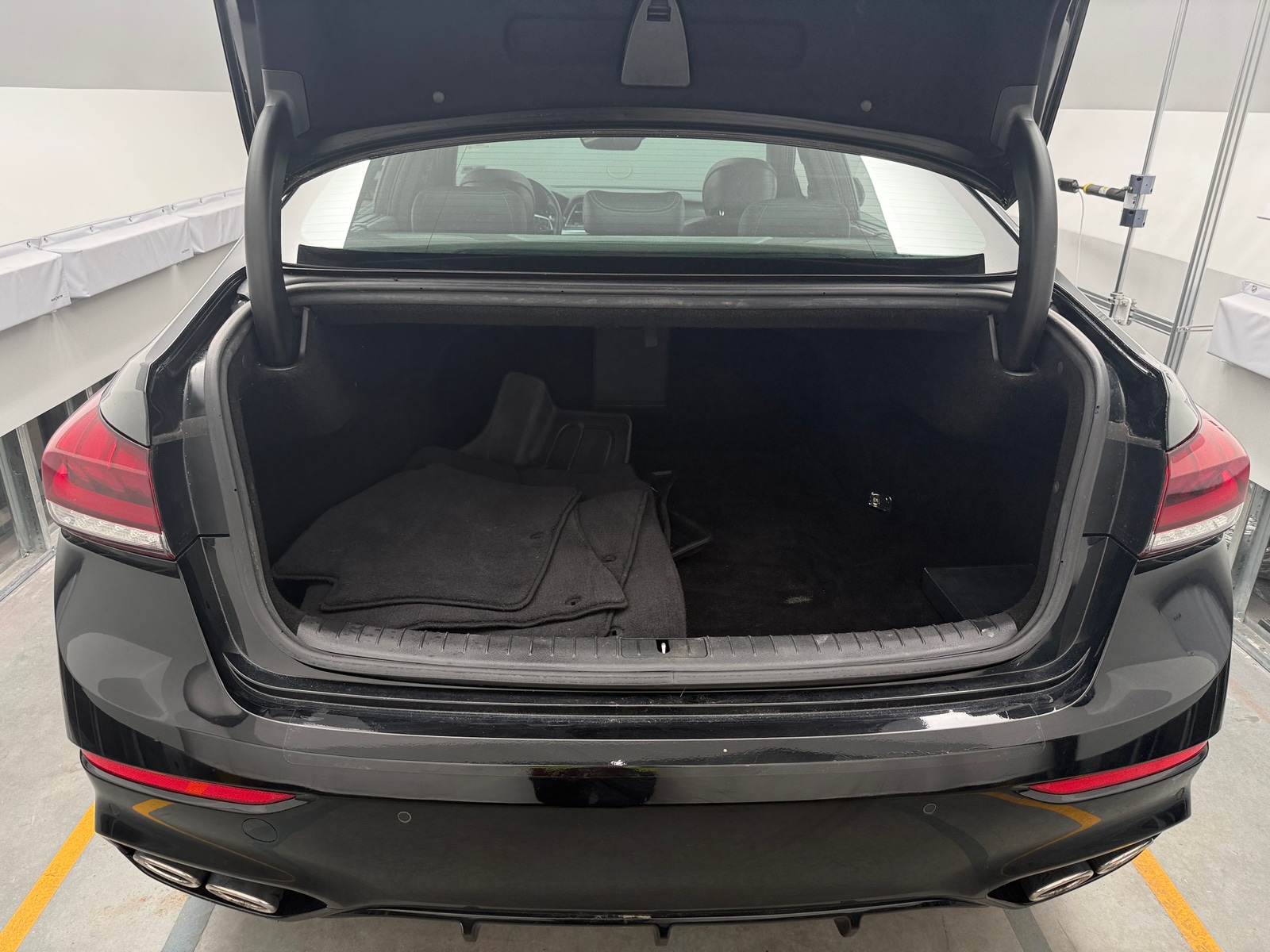 Thumbnail: 2018 Genesis G80 - 6