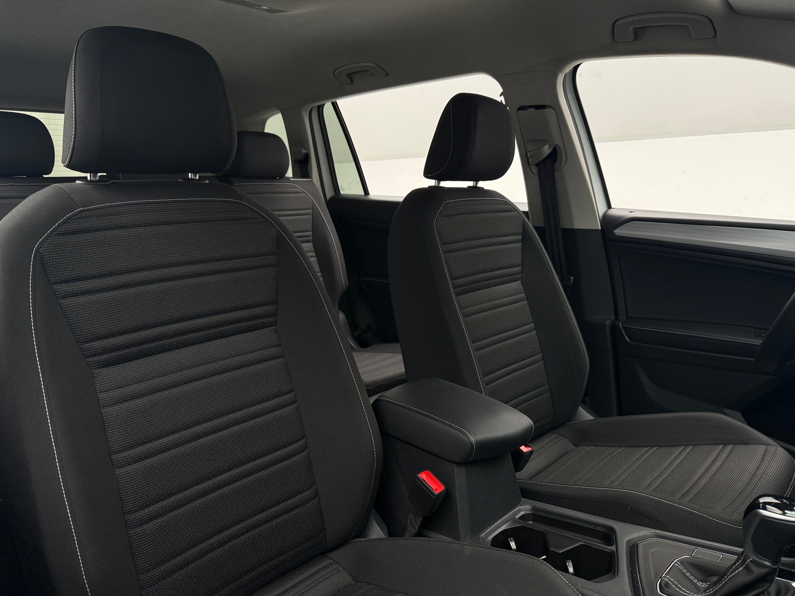 Thumbnail: 2024 Volkswagen Tiguan - 2