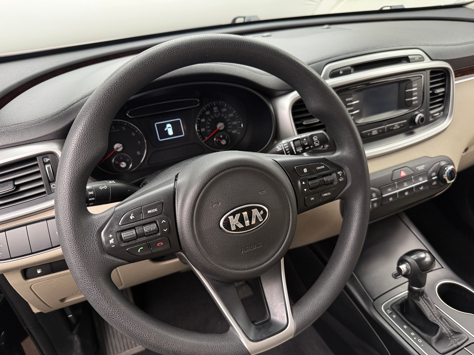 Thumbnail: 2017 Kia Sorento - 5