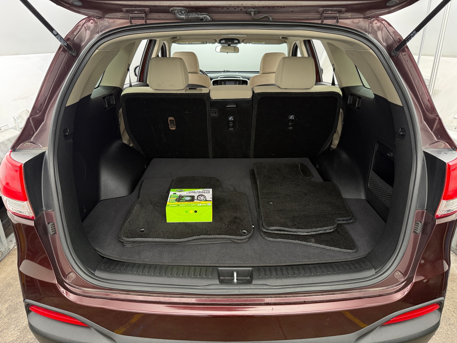 Thumbnail: 2017 Kia Sorento - 7