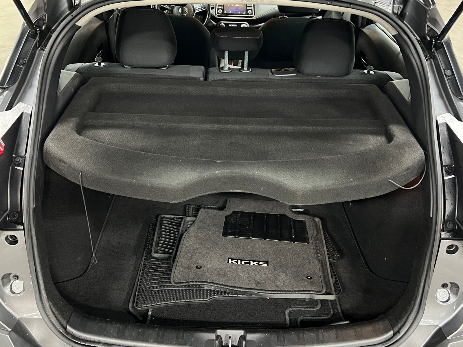 Thumbnail: 2020 Nissan Kicks - 7