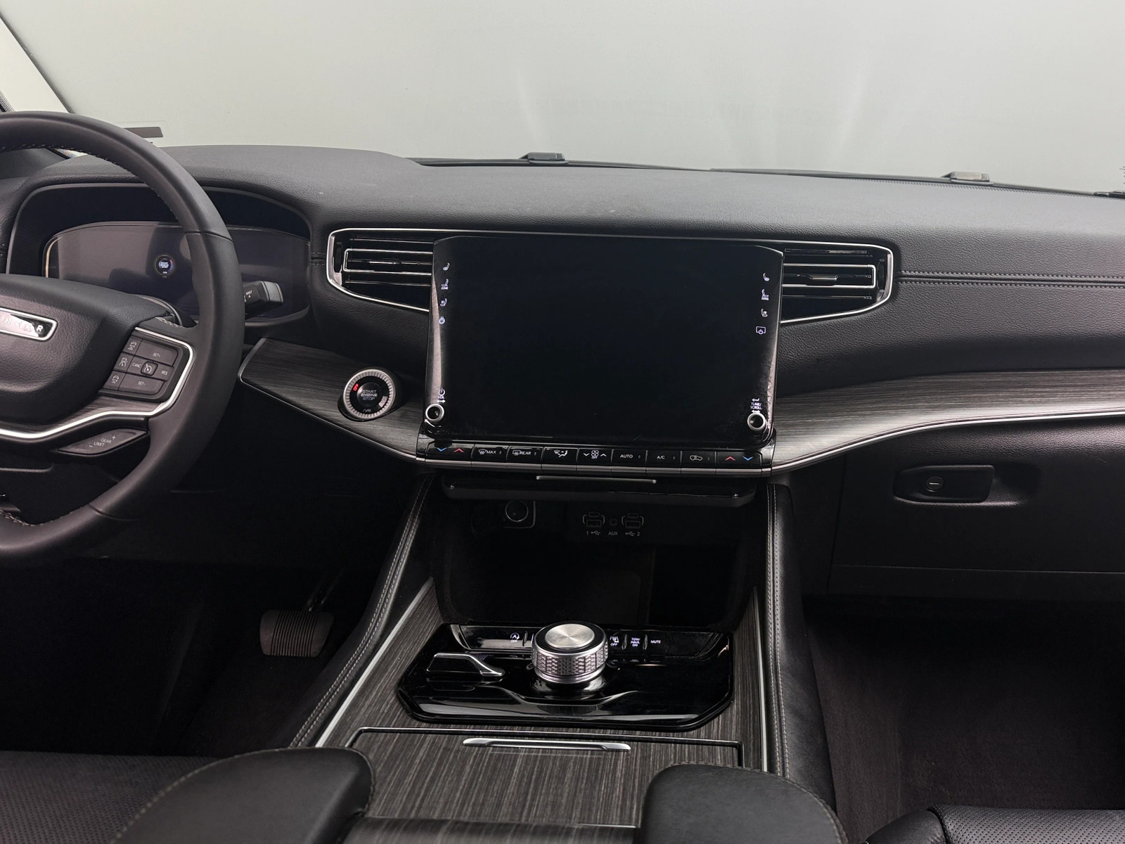 Thumbnail: 2024 Jeep Wagoneer - 2