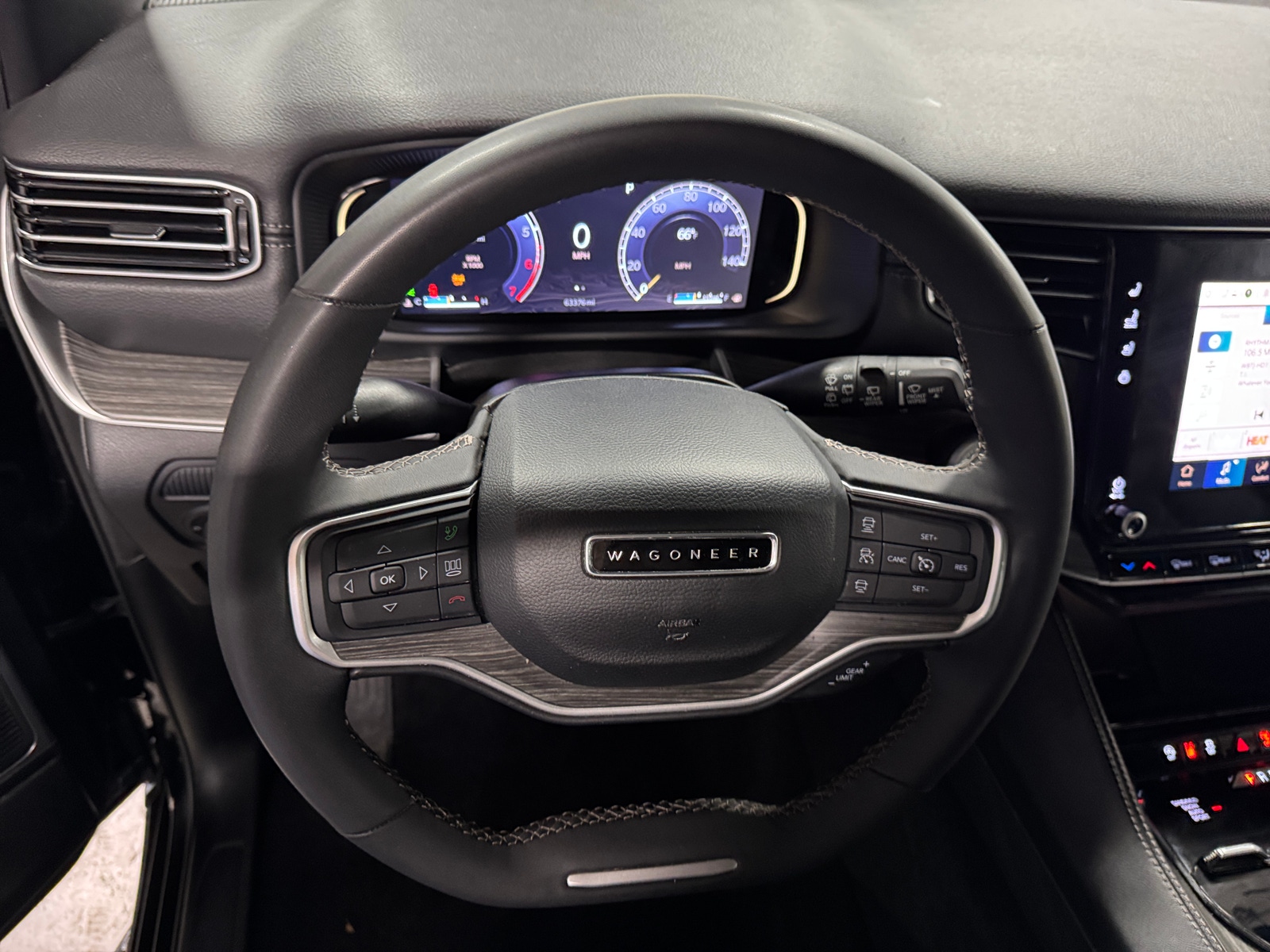 Thumbnail: 2024 Jeep Wagoneer - 4