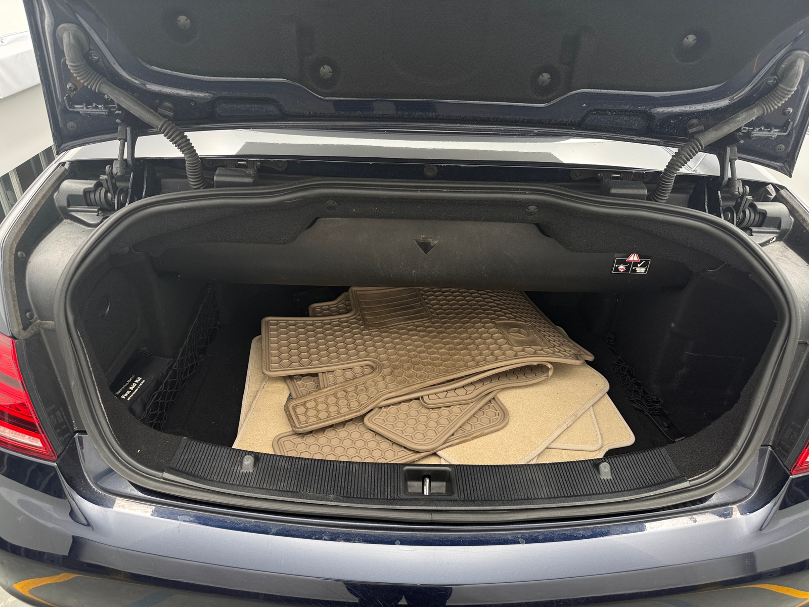 Thumbnail: 2014 Mercedes-Benz E-Class - 6