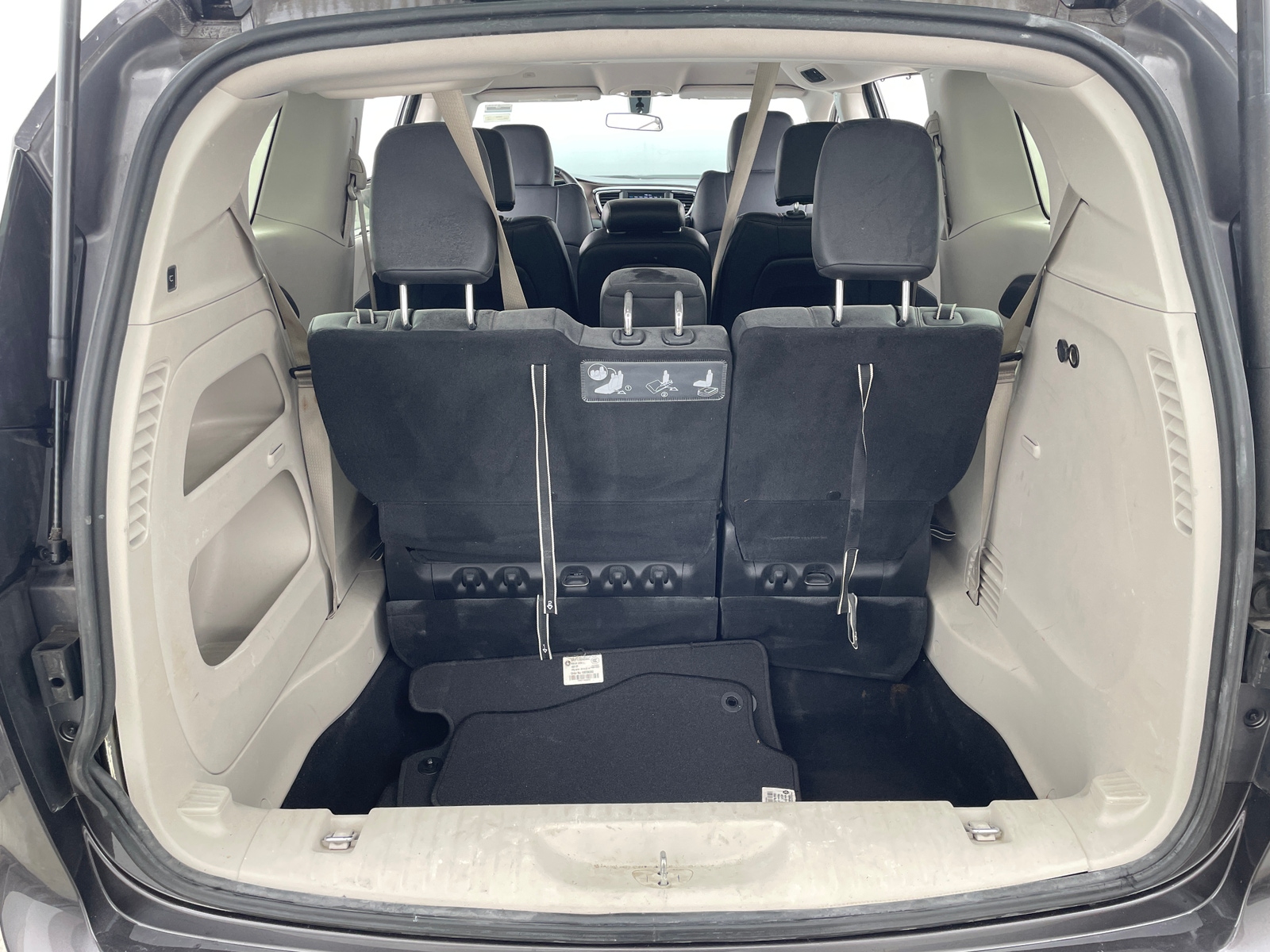 Thumbnail: 2018 Chrysler Pacifica - 6