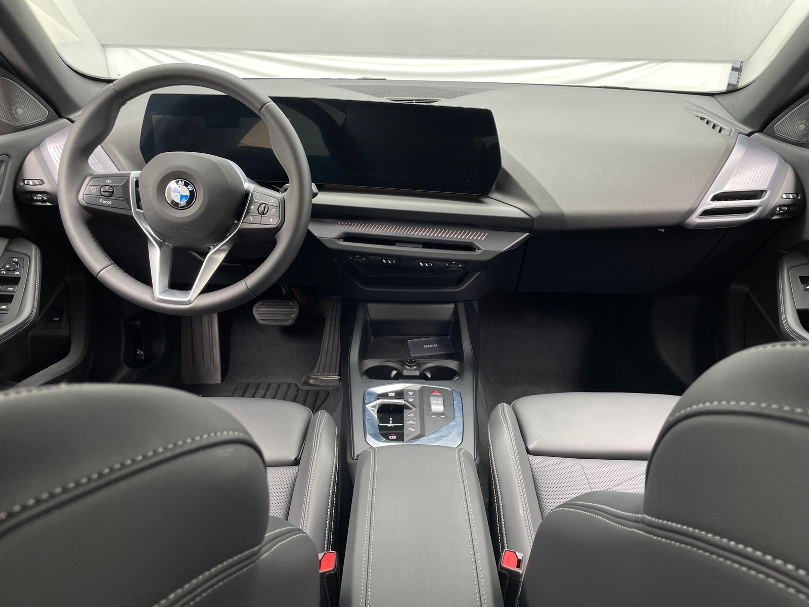 Thumbnail: 2025 BMW 2 Series - 2