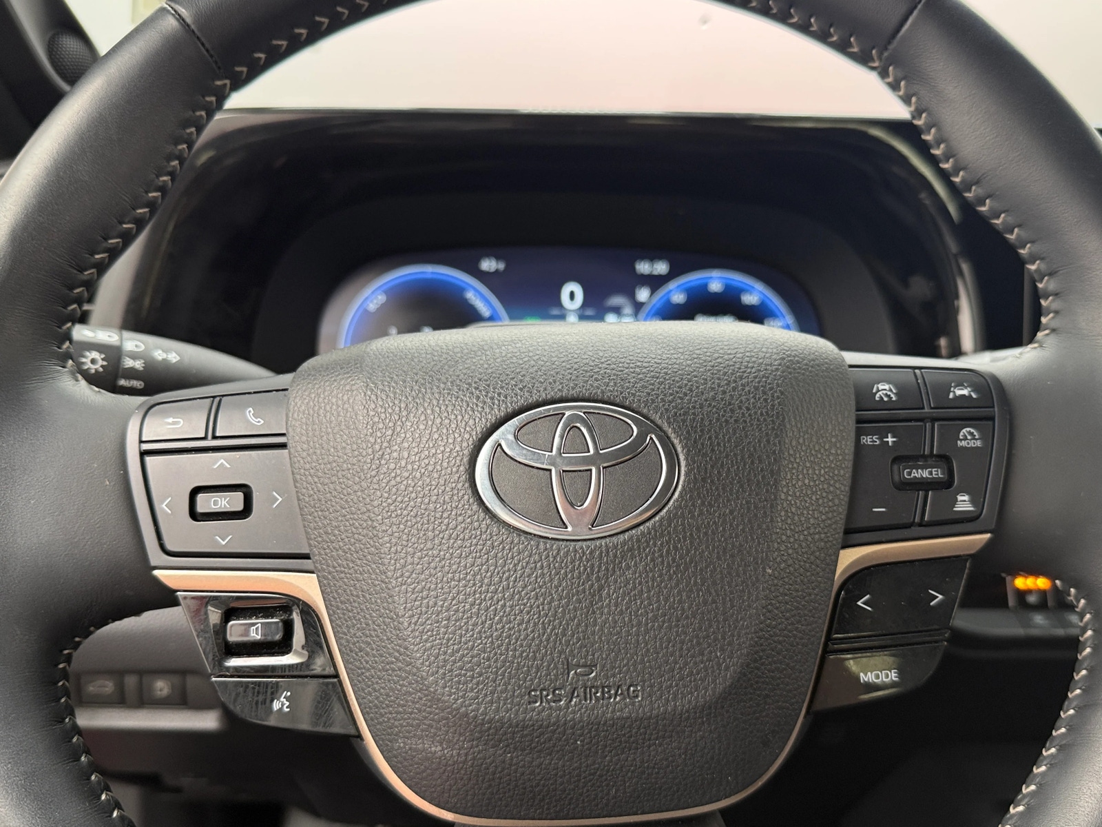 Thumbnail: 2024 Toyota Crown - 4