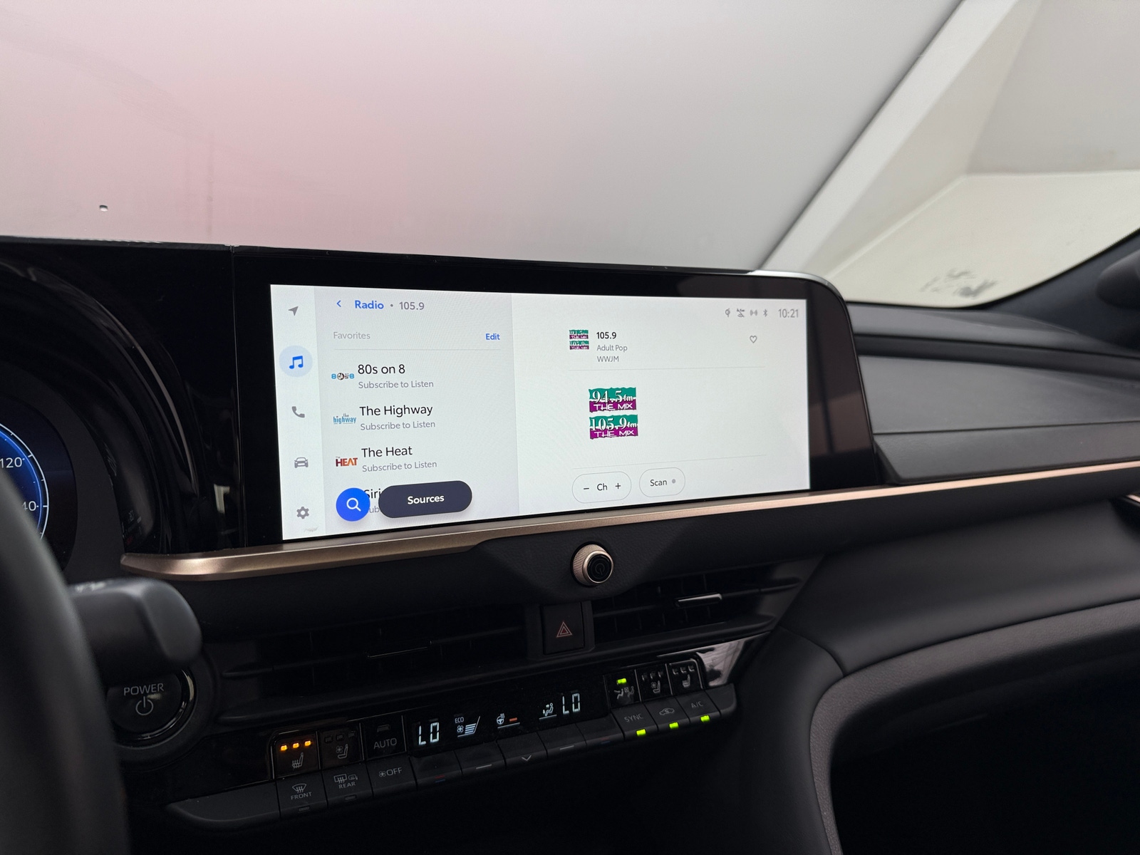 Thumbnail: 2024 Toyota Crown - 3