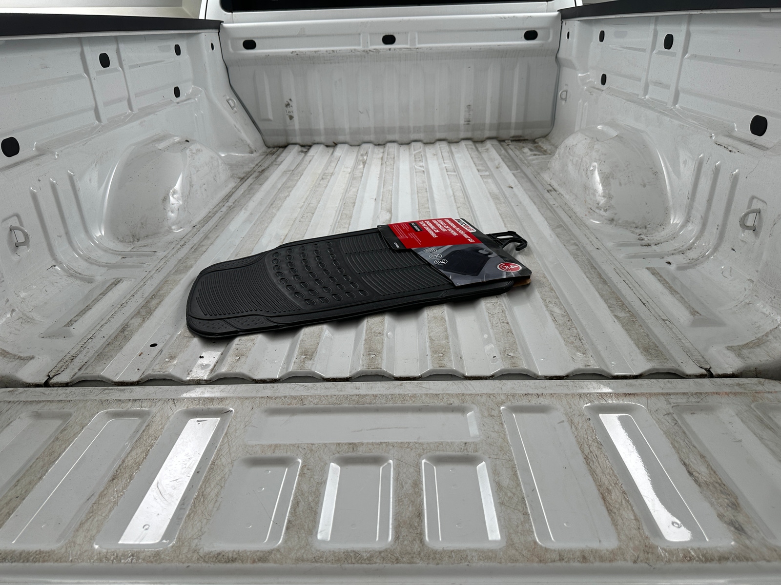 Thumbnail: 2022 Chevrolet Colorado - 6