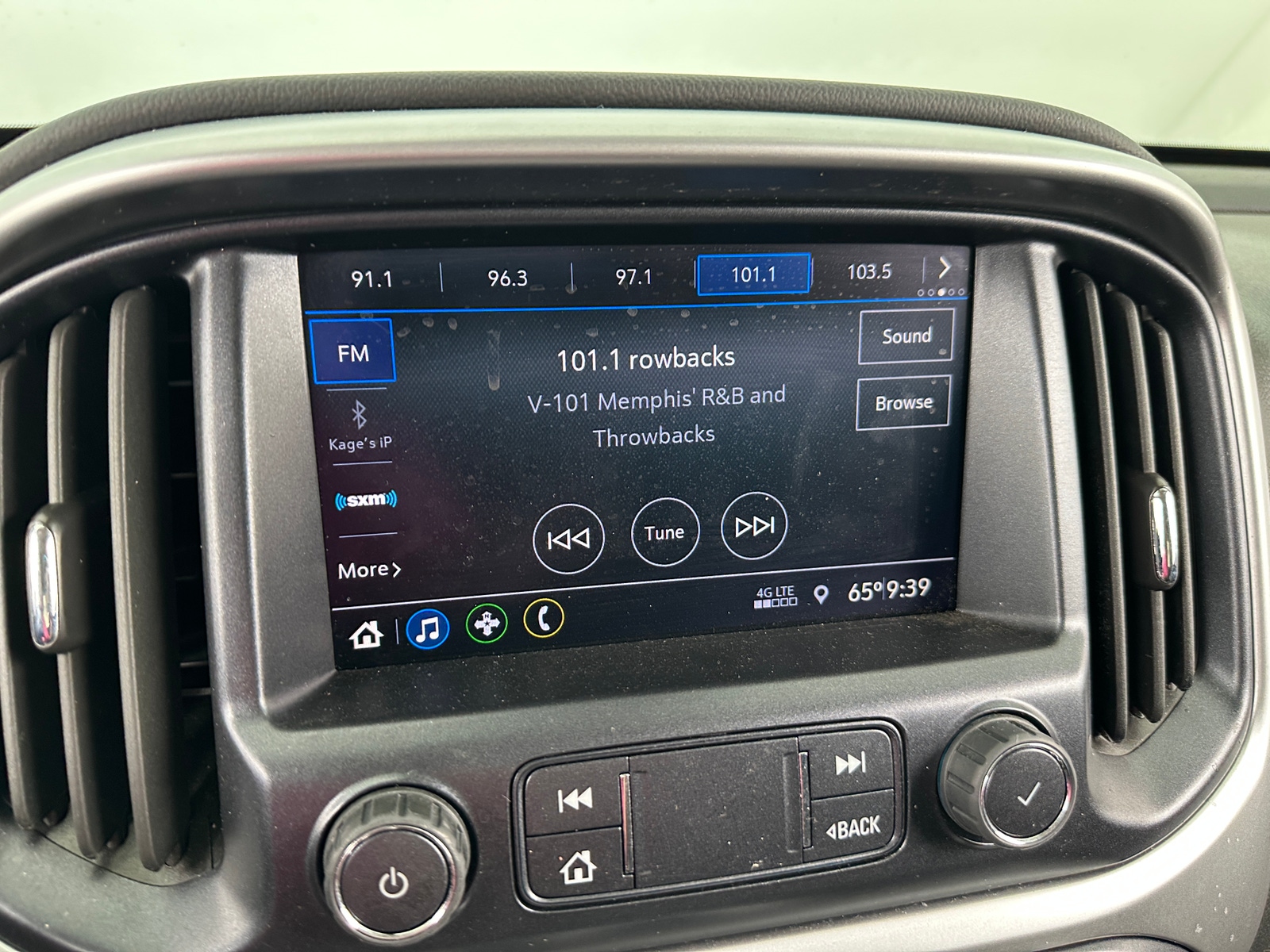 Thumbnail: 2022 Chevrolet Colorado - 4