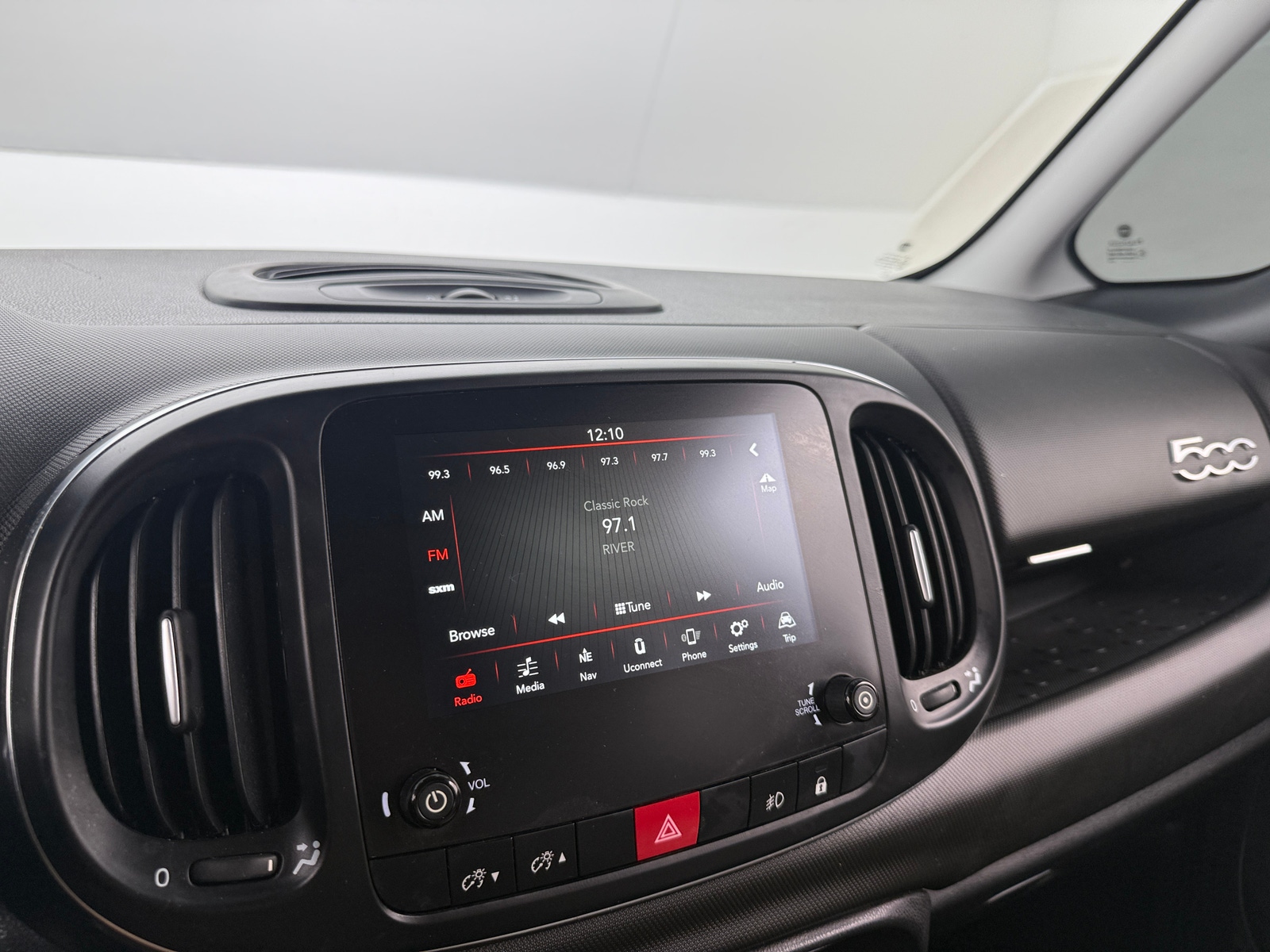 Thumbnail: 2018 Fiat 500L - 3