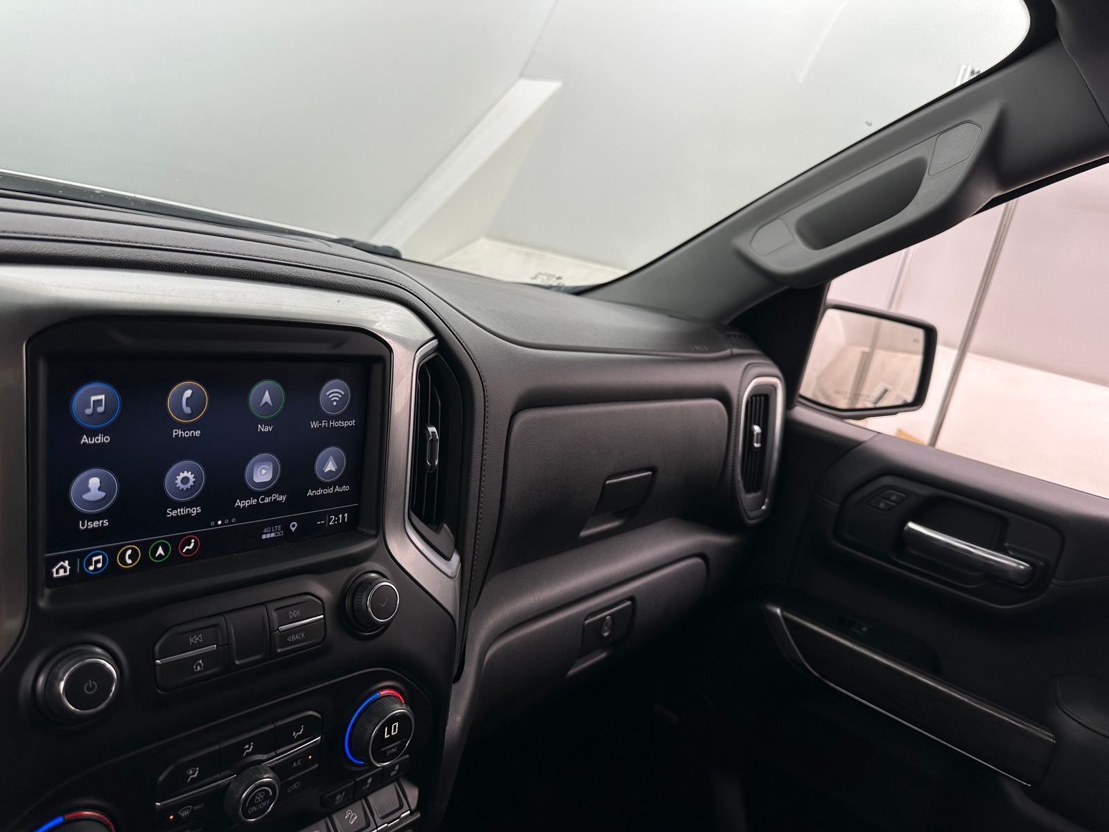 Thumbnail: 2019 Chevrolet Silverado 1500 - 3