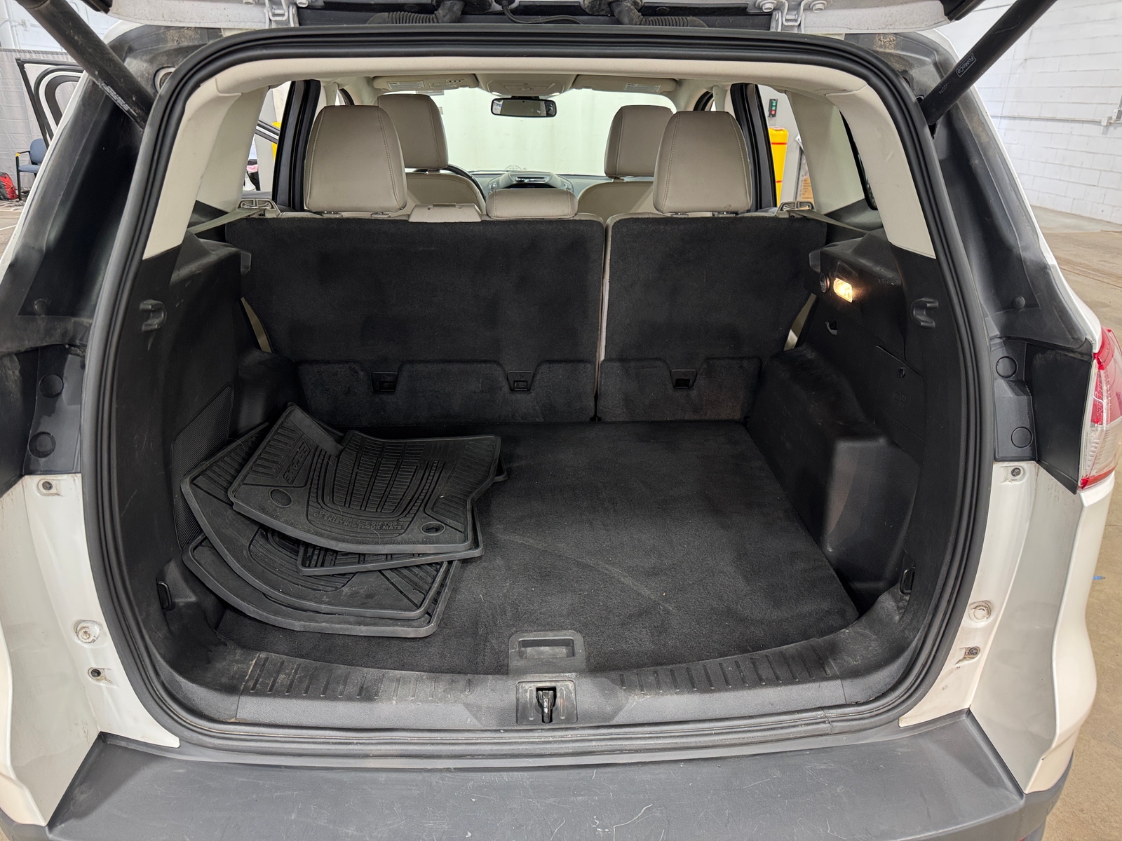 Thumbnail: 2015 Ford Escape - 6