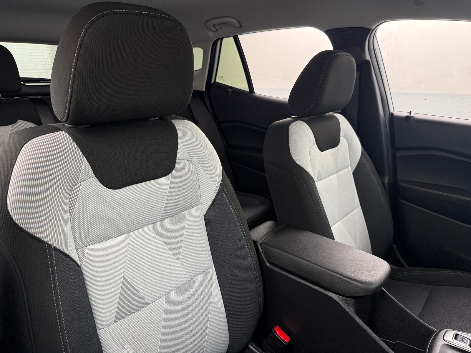 Thumbnail: 2025 Chevrolet Trax - 2