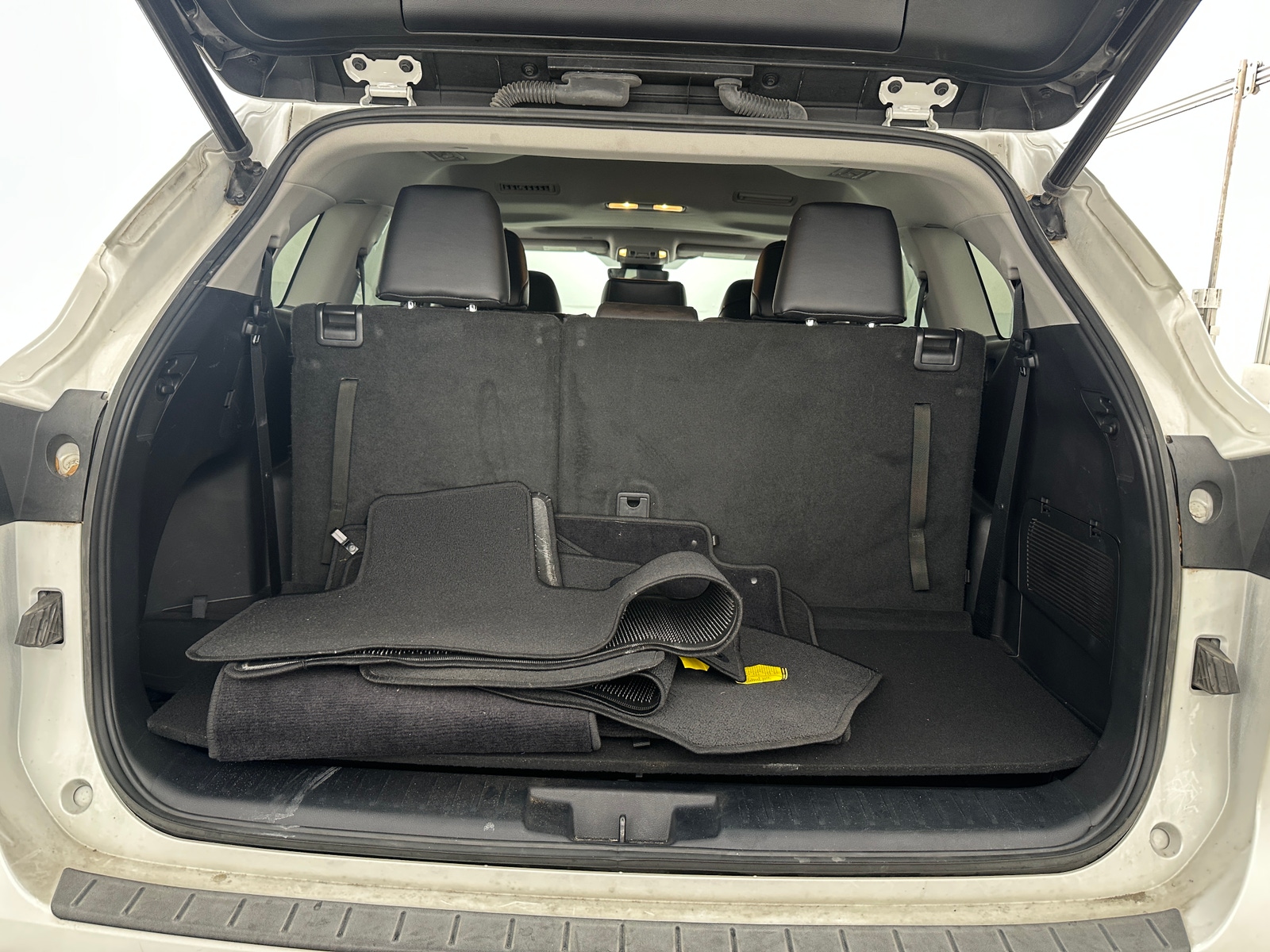 Thumbnail: 2022 Toyota Highlander - 6