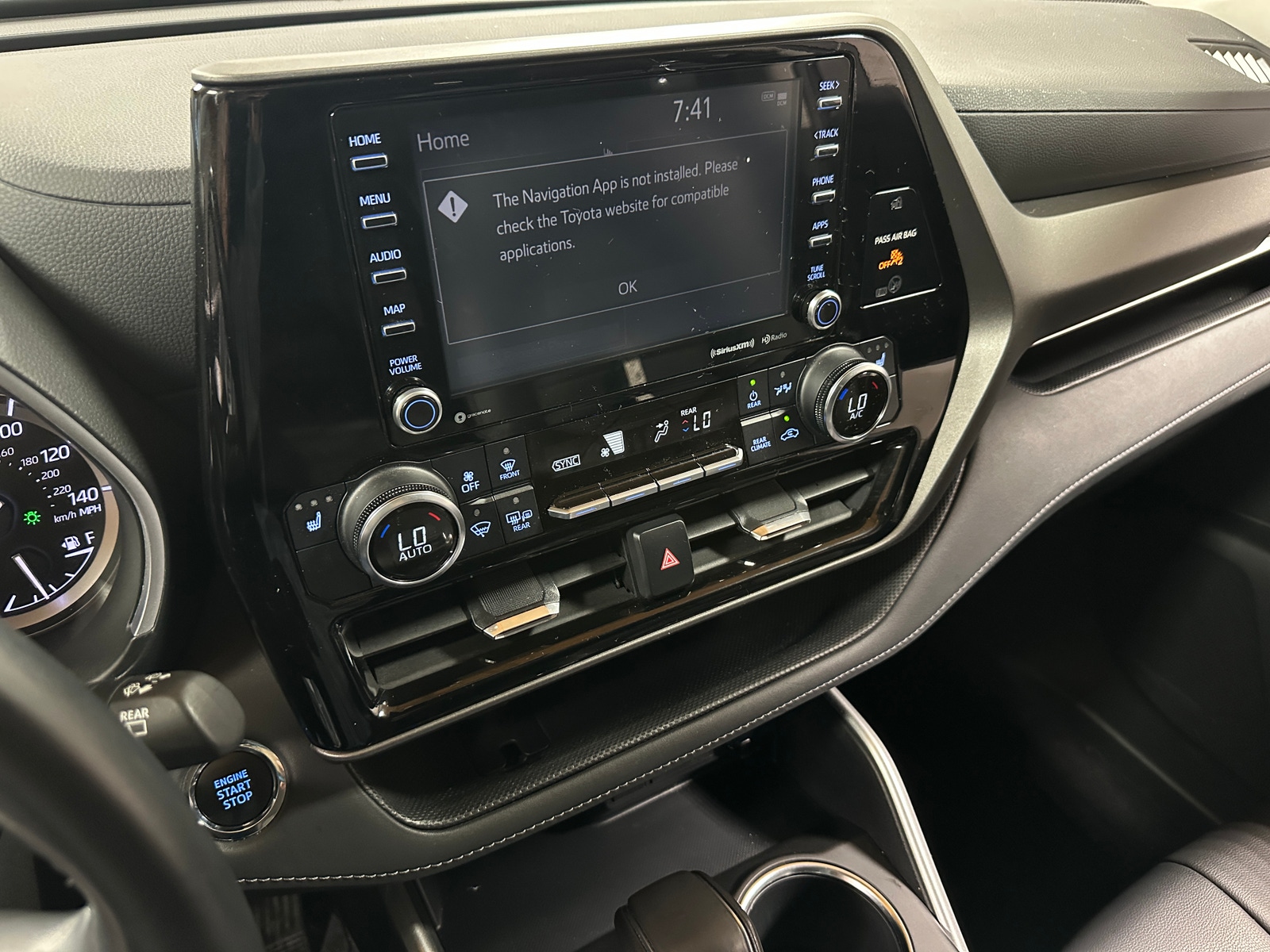 Thumbnail: 2022 Toyota Highlander - 3