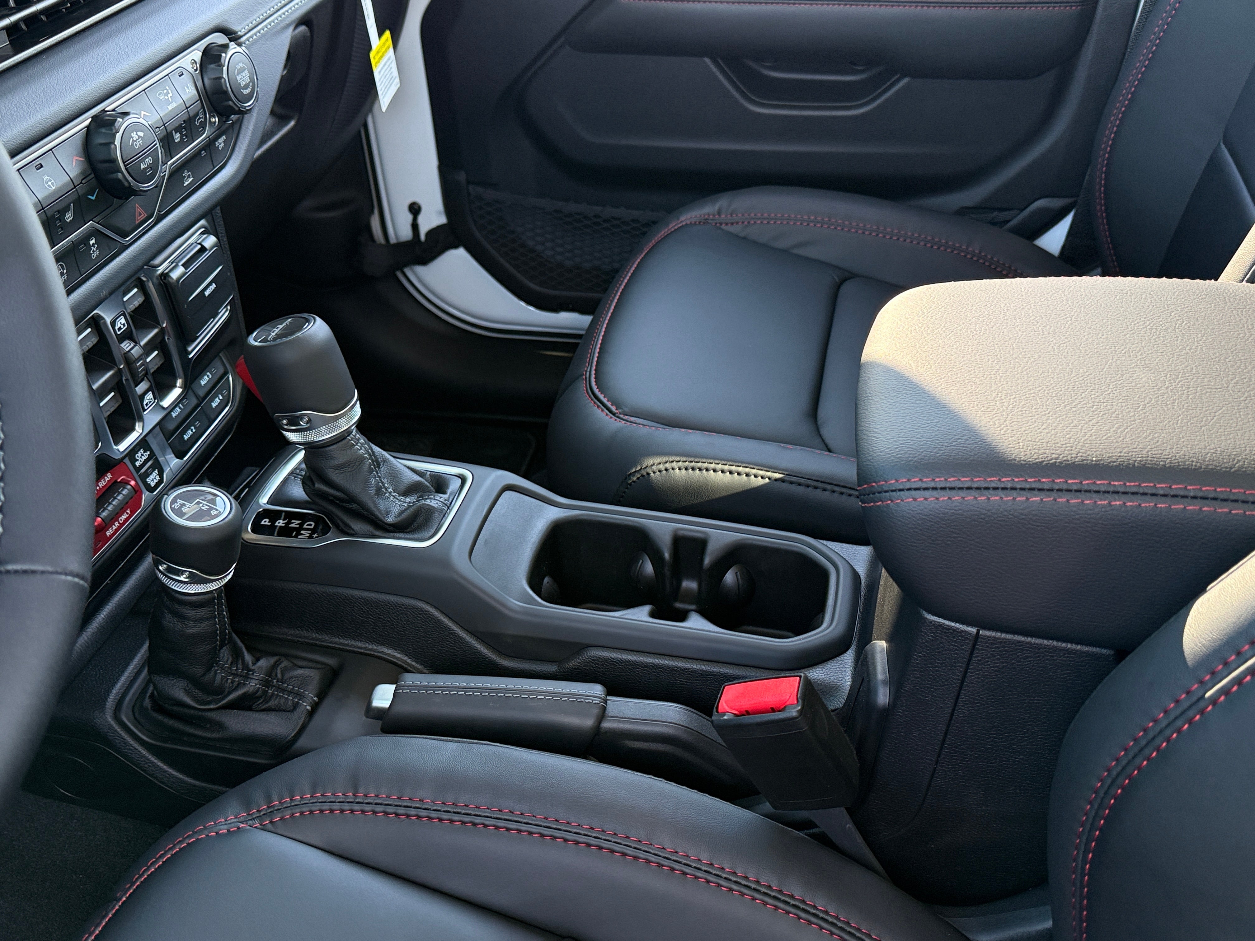 2026 Jeep Gladiator Rubicon - Photo 8