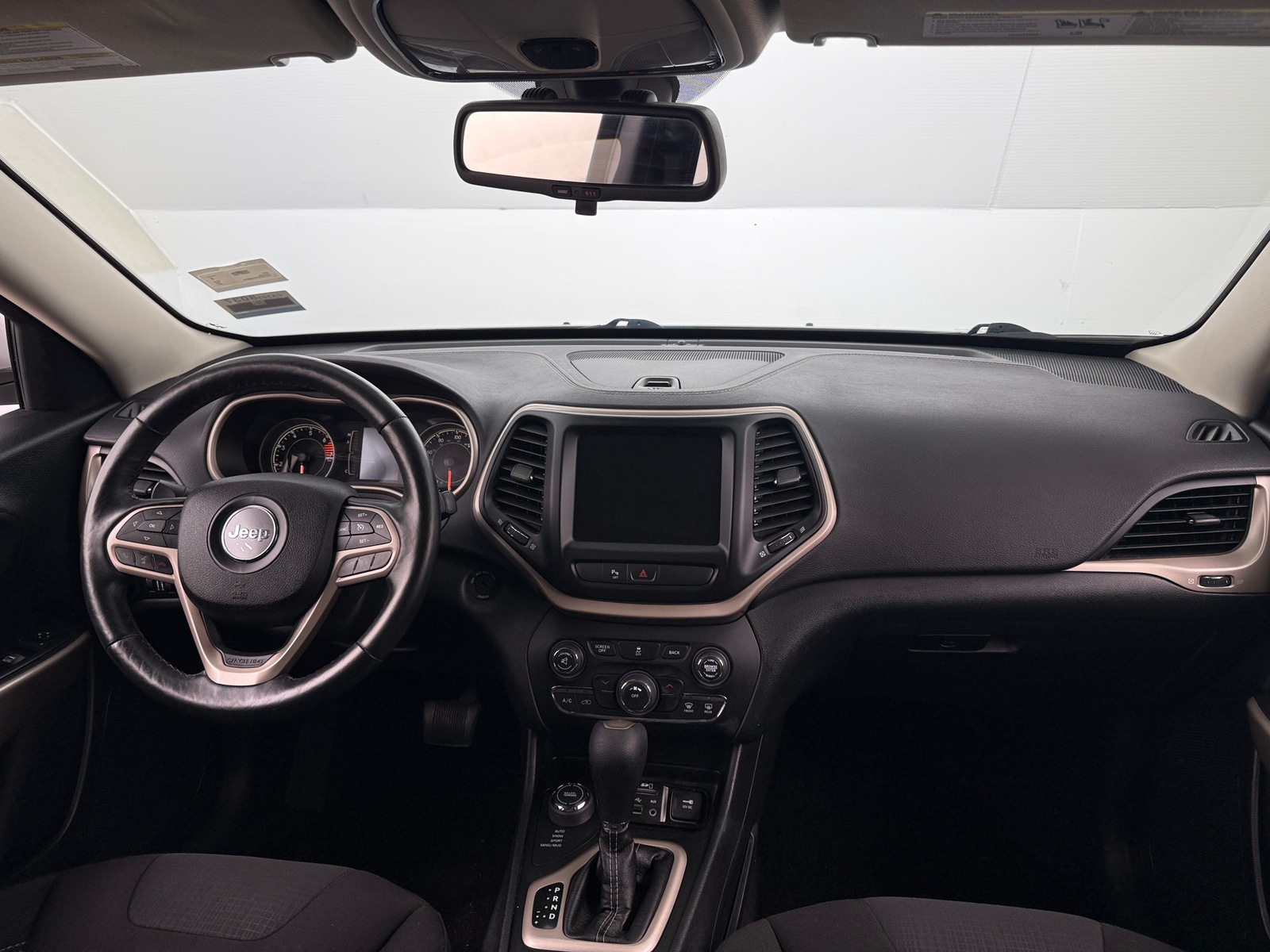 Thumbnail: 2017 Jeep Cherokee - 3