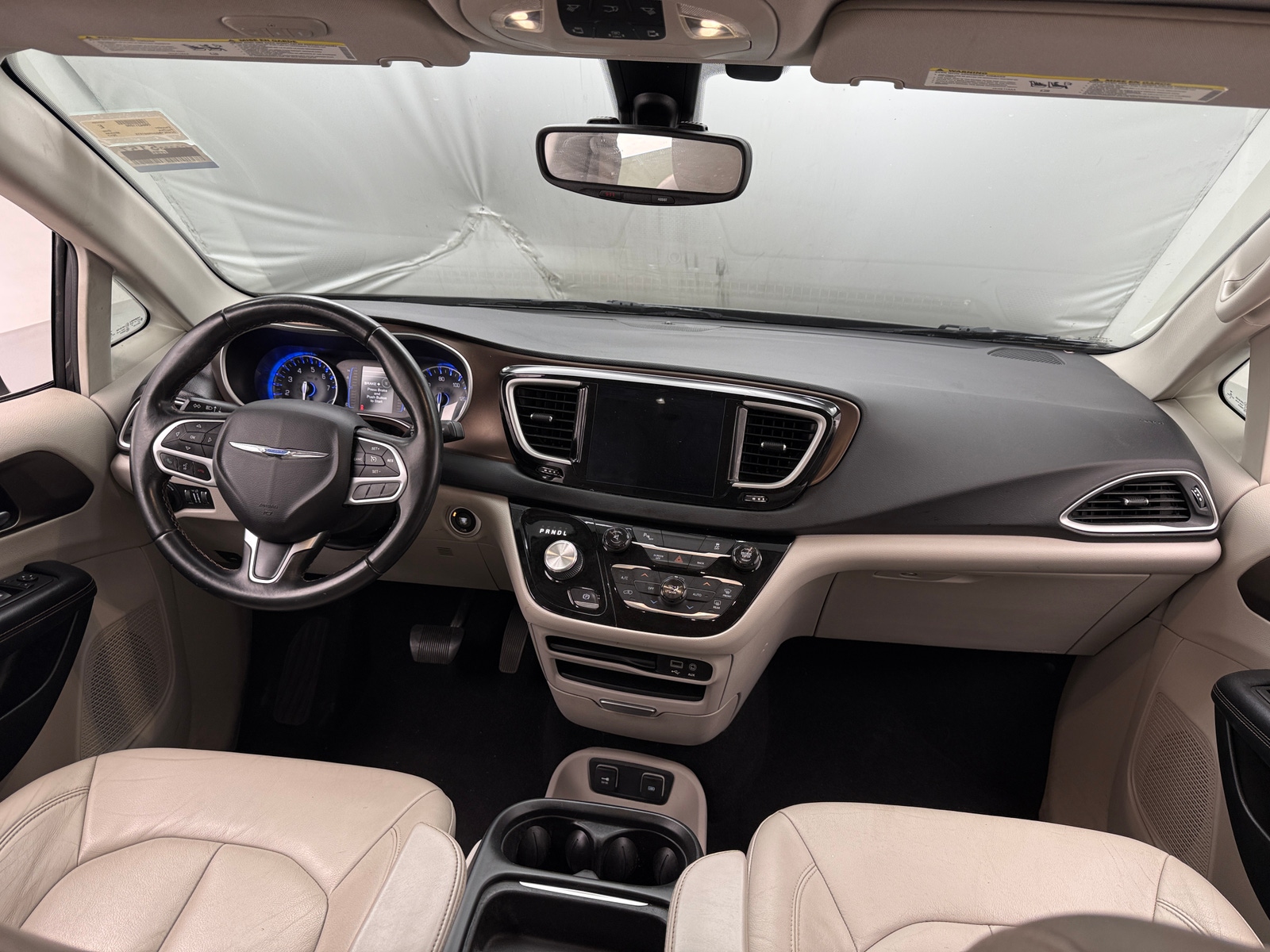 Thumbnail: 2017 Chrysler Pacifica - 2